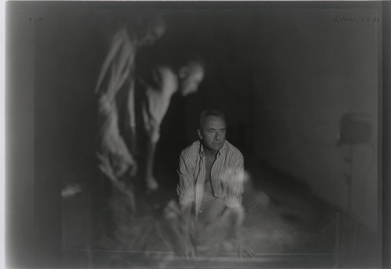 Auf diesem Bild ist das folgende Kunstwerk zu sehen: Gerhard Richter. „Sechs Fotos 2.5.89-7.5.89“. 1991.