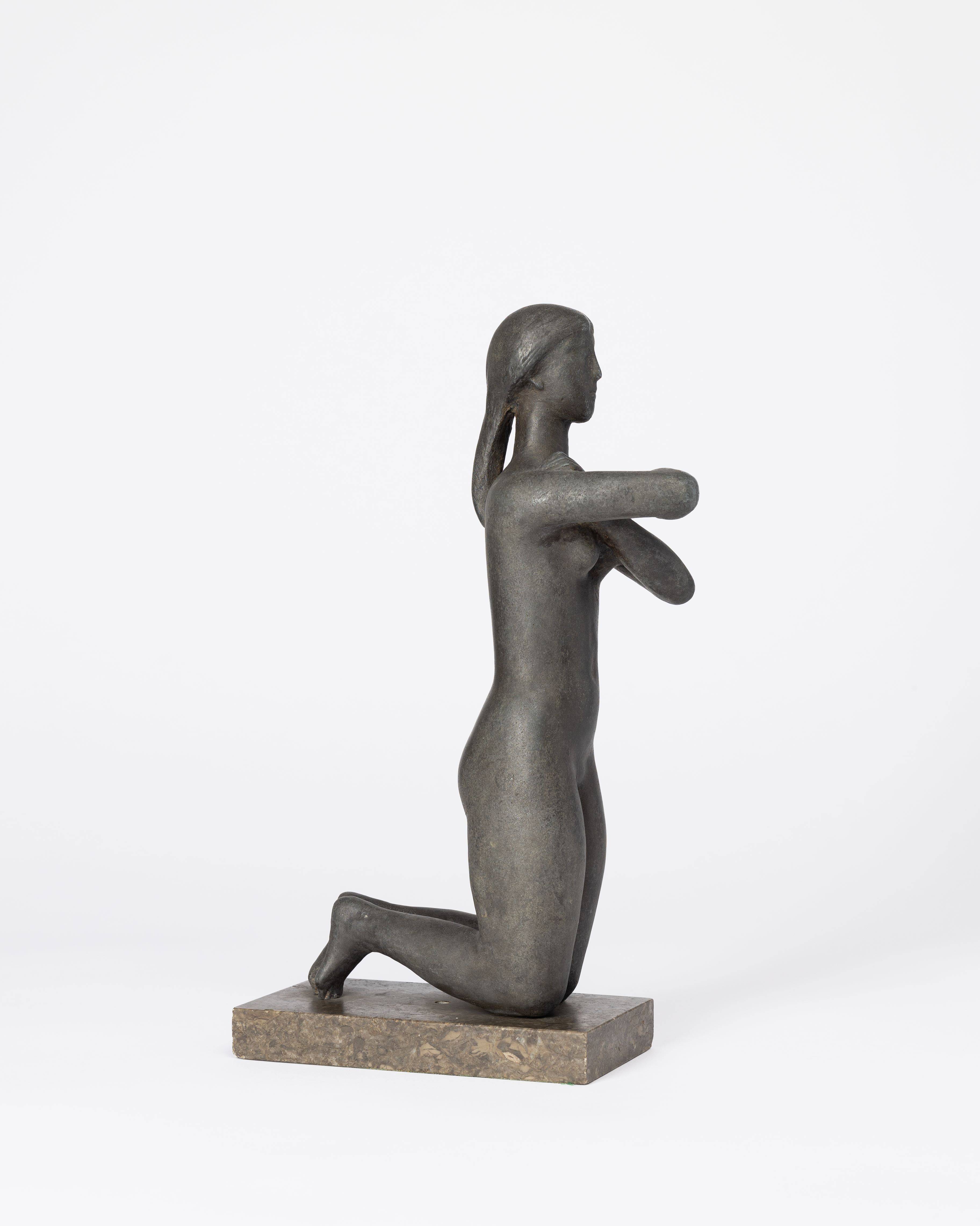 This picture shows the following artwork: Hermann Blumenthal. ”Kniende mit Zopf”. 1934.