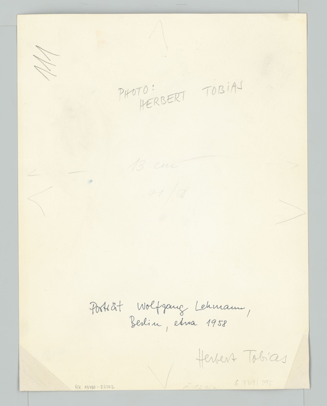 Auf diesem Bild ist das folgende Kunstwerk zu sehen: Herbert Tobias. Porträt Wolfgang Lehmann, Berlin. 1958.