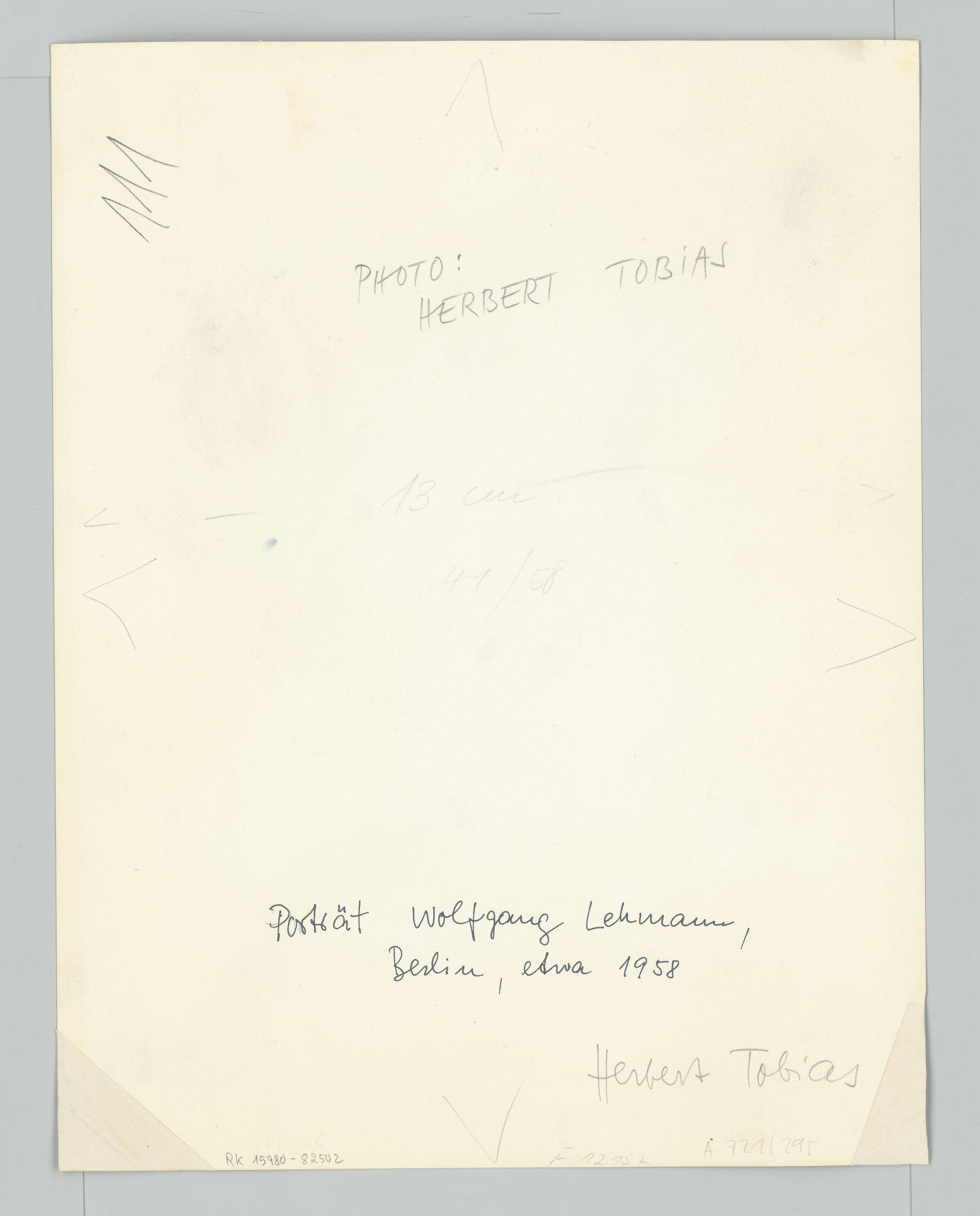 Auf diesem Bild ist das folgende Kunstwerk zu sehen: Herbert Tobias. Porträt Wolfgang Lehmann, Berlin. 1958.