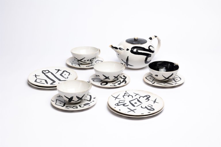 This picture shows the following artwork: A.R. Penck. Untitled (Tea set).
