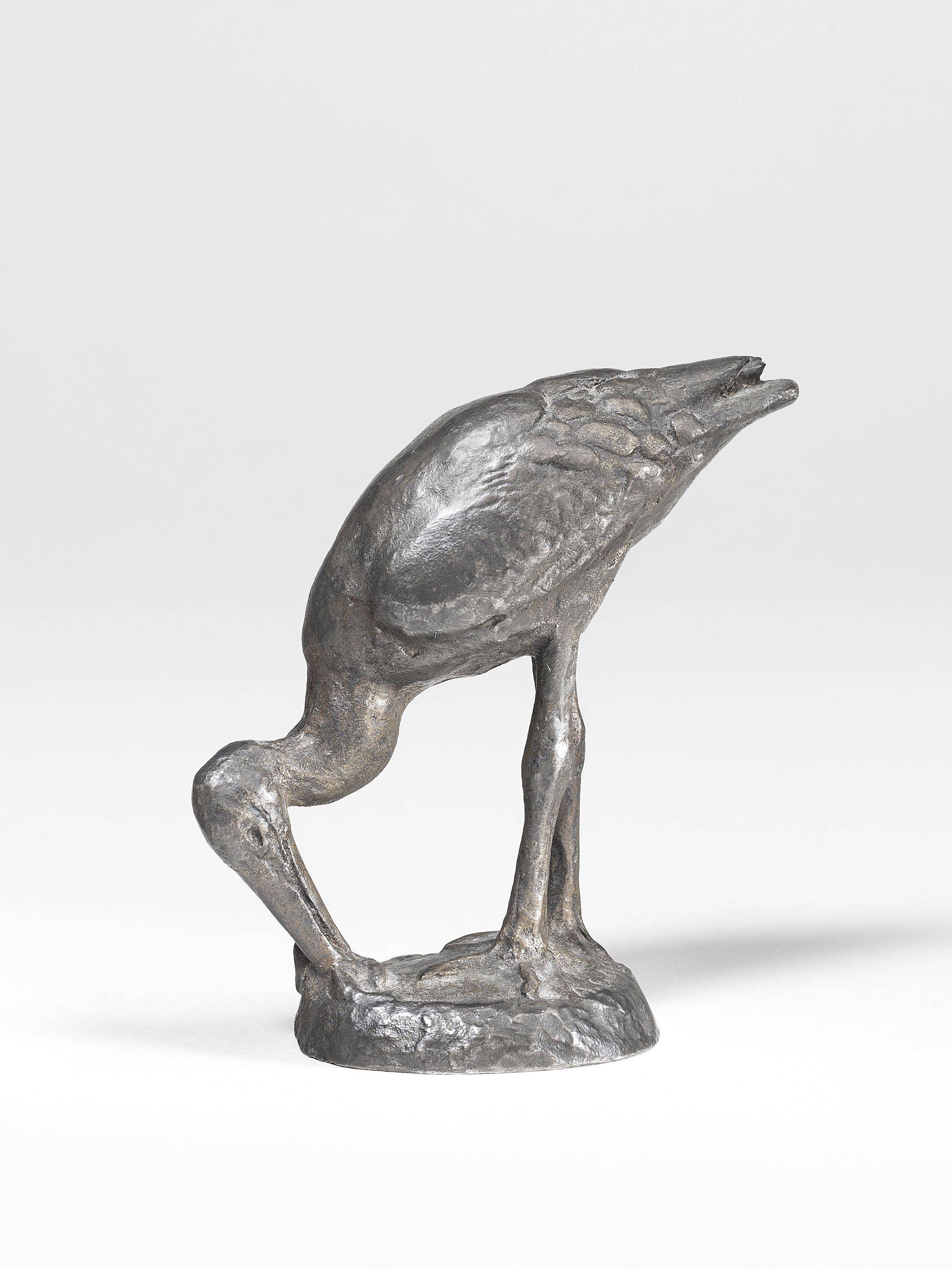 This picture shows the following artwork: August Gaul. ”Fressender Storch”. 1915.