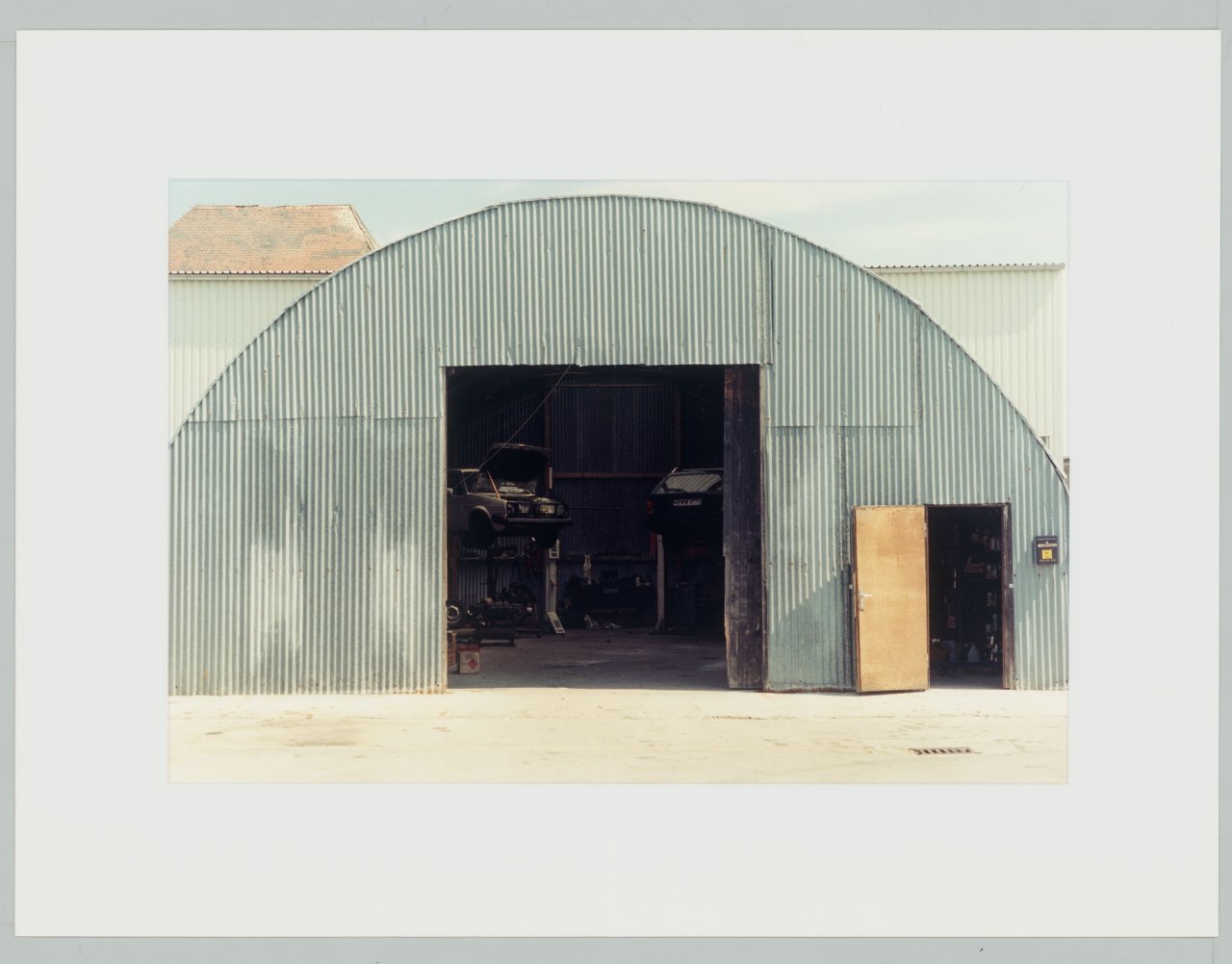 This picture shows the following artwork: Joachim Brohm. From the series ”Areal”, 1992–2002. 1994.