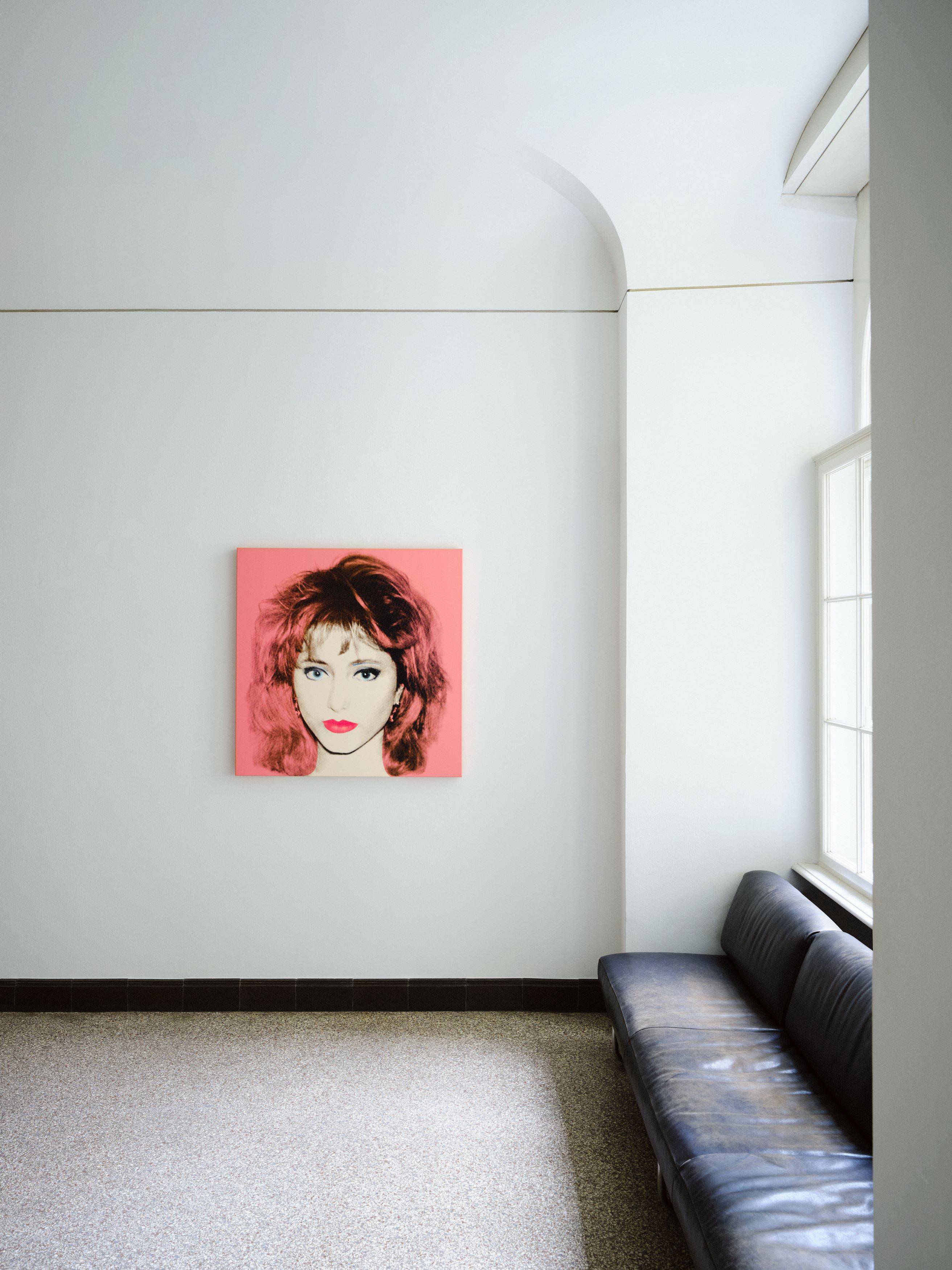 Auf diesem Bild ist das folgende Kunstwerk zu sehen: Andy Warhol. Marie-Chantal Miller. 1985.