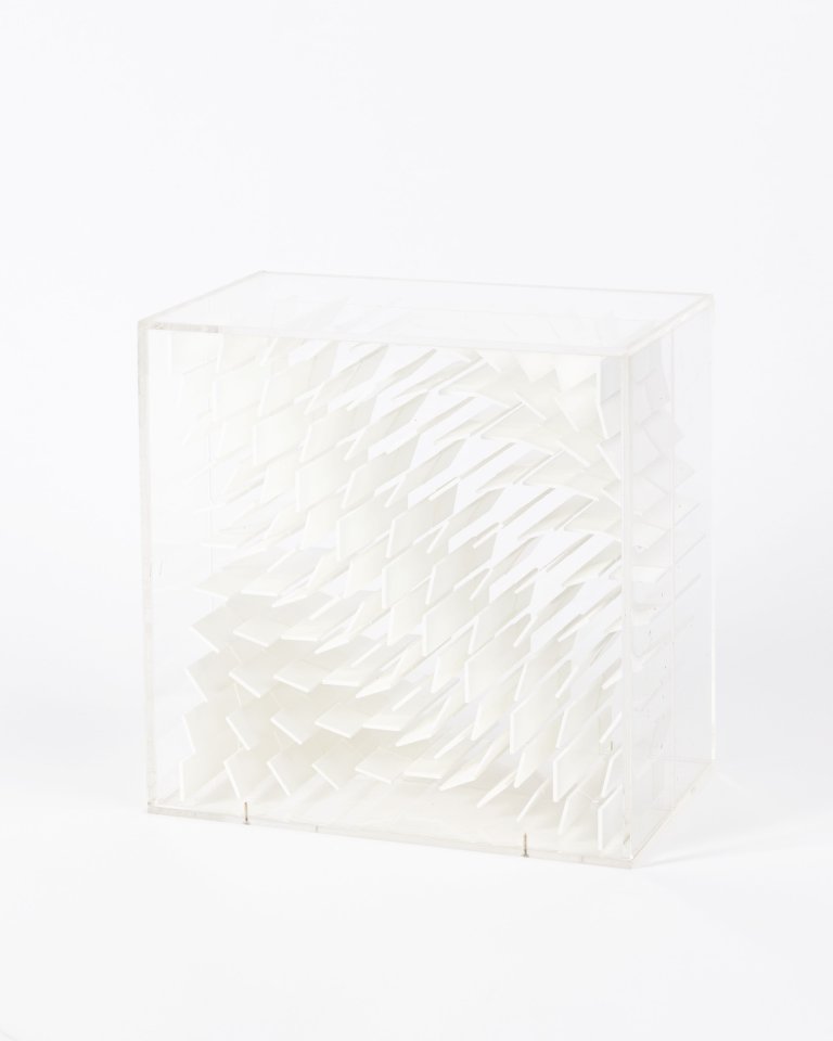 This picture shows the following artwork: Hartmut Böhm. Structure object. 1970/71.