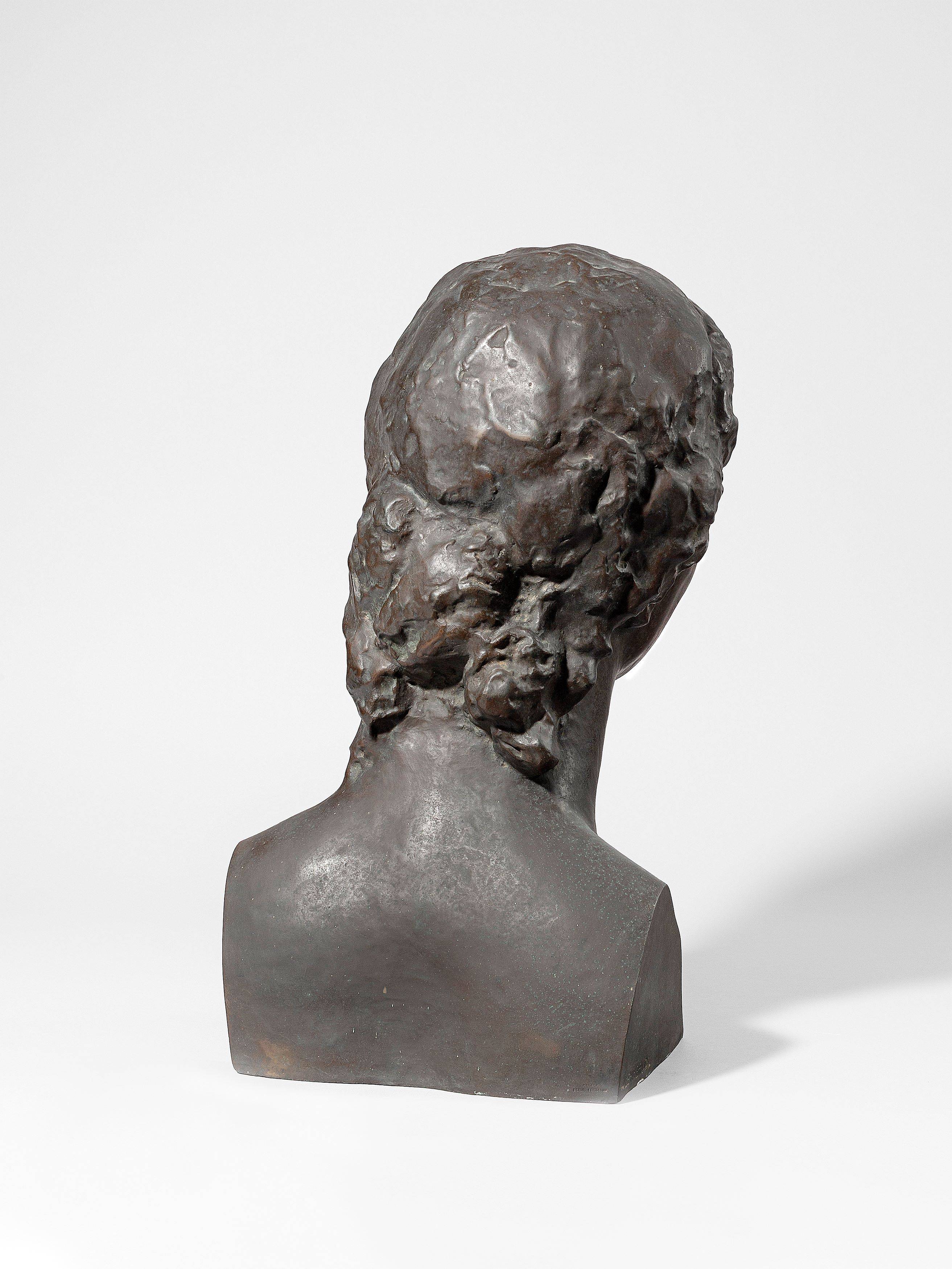 This picture shows the following artwork: Wilhelm Lehmbruck. ”Kopf Frau L”. 1909/10.