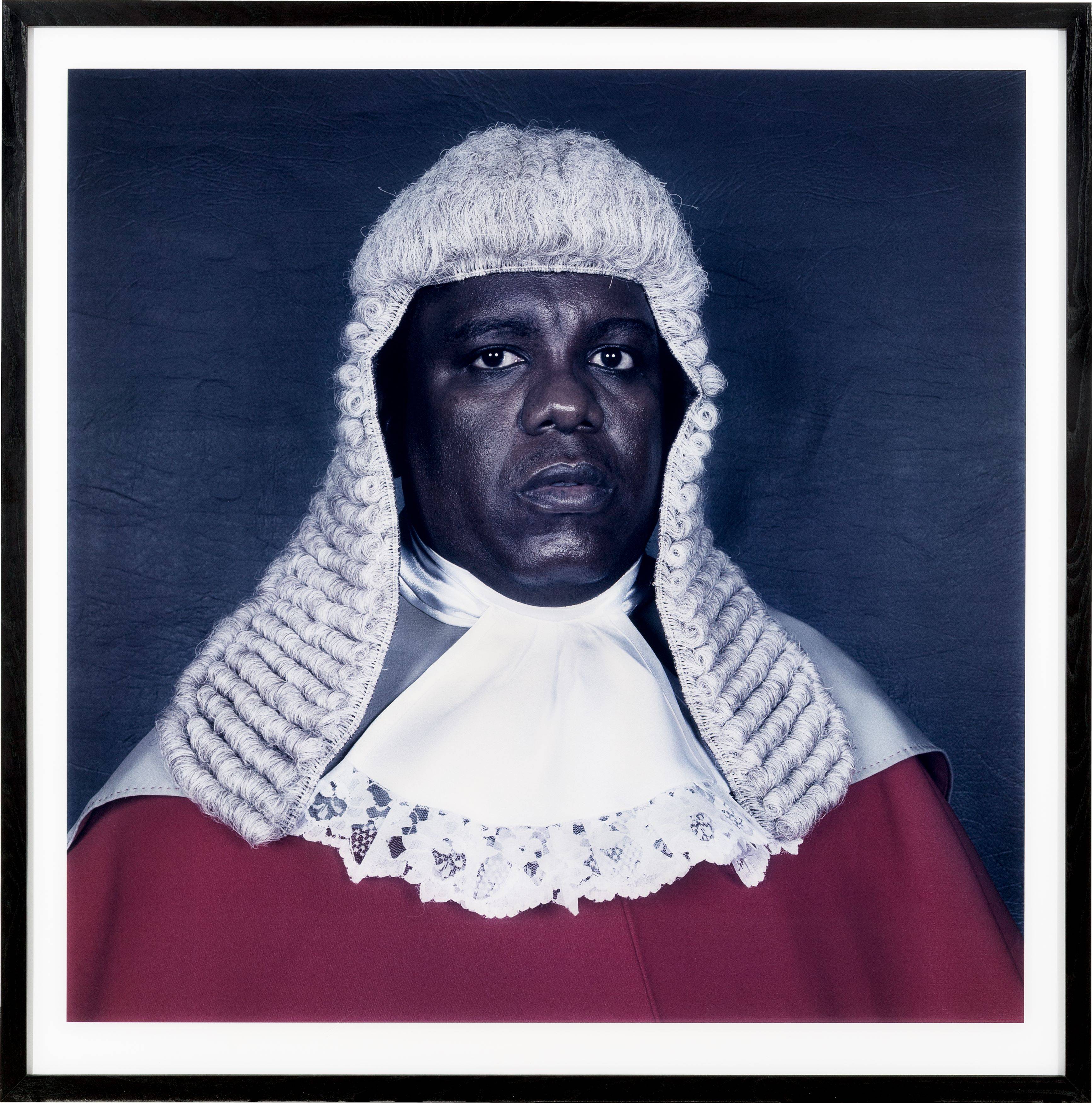 Auf diesem Bild ist das folgende Kunstwerk zu sehen: Pieter Hugo. Aus der Serie „Judges“, Botswana. 2005.