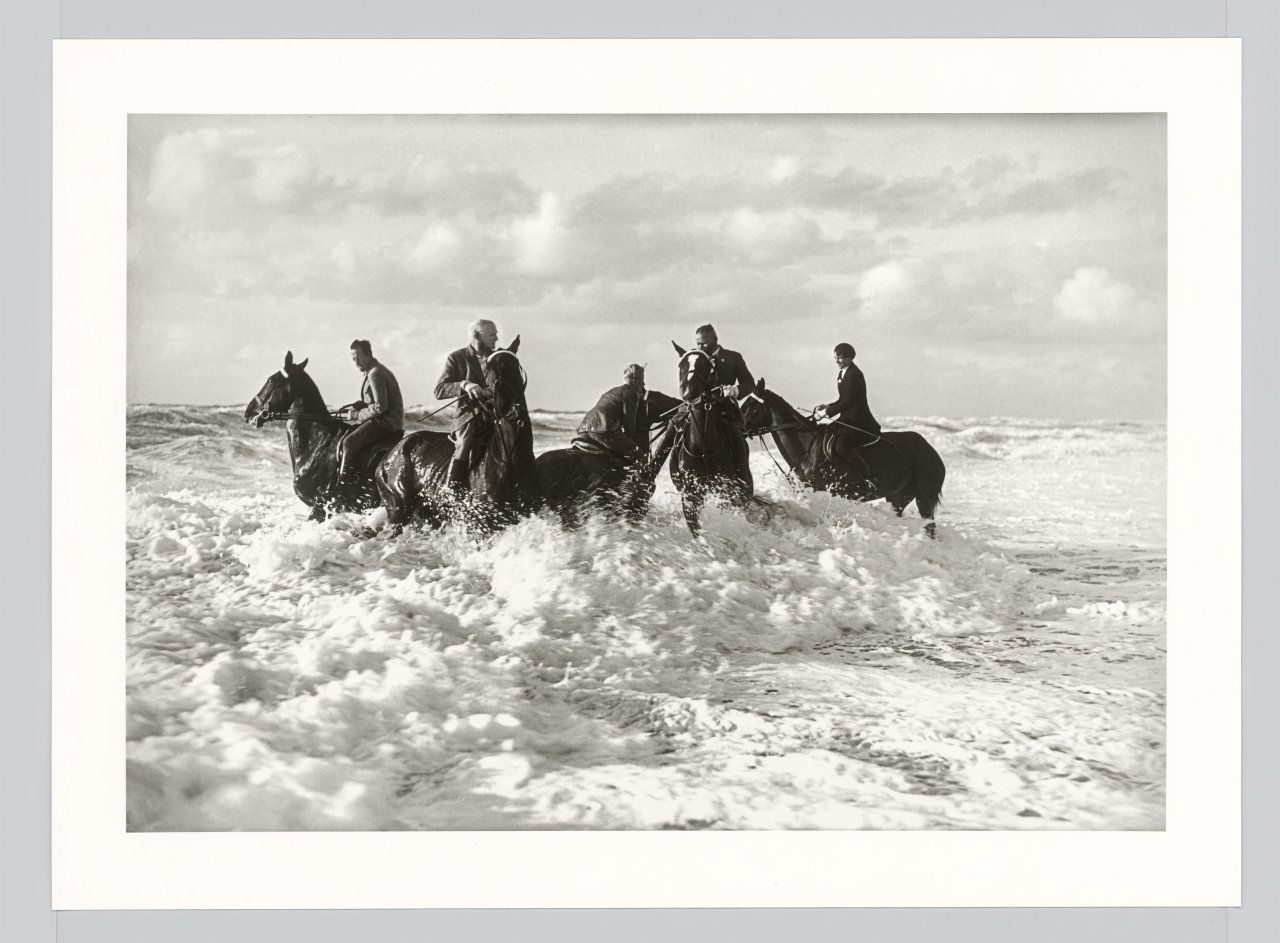 This picture shows the following artwork: Bleicke Bleicken. Riders in the Surf, Kampen/Sylt. 1925.