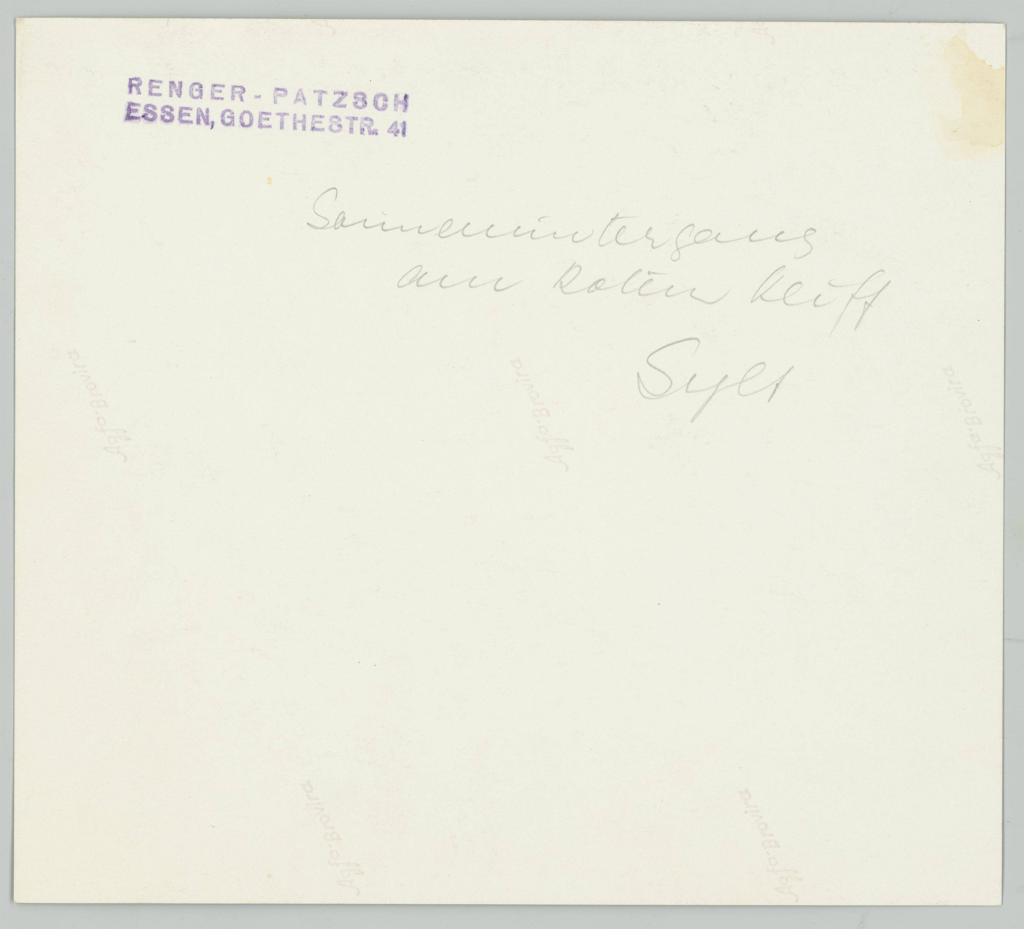 This picture shows the following artwork: Albert Renger-Patzsch. ”Sonnenuntergang am Roten Kliff, Sylt”. 1936.