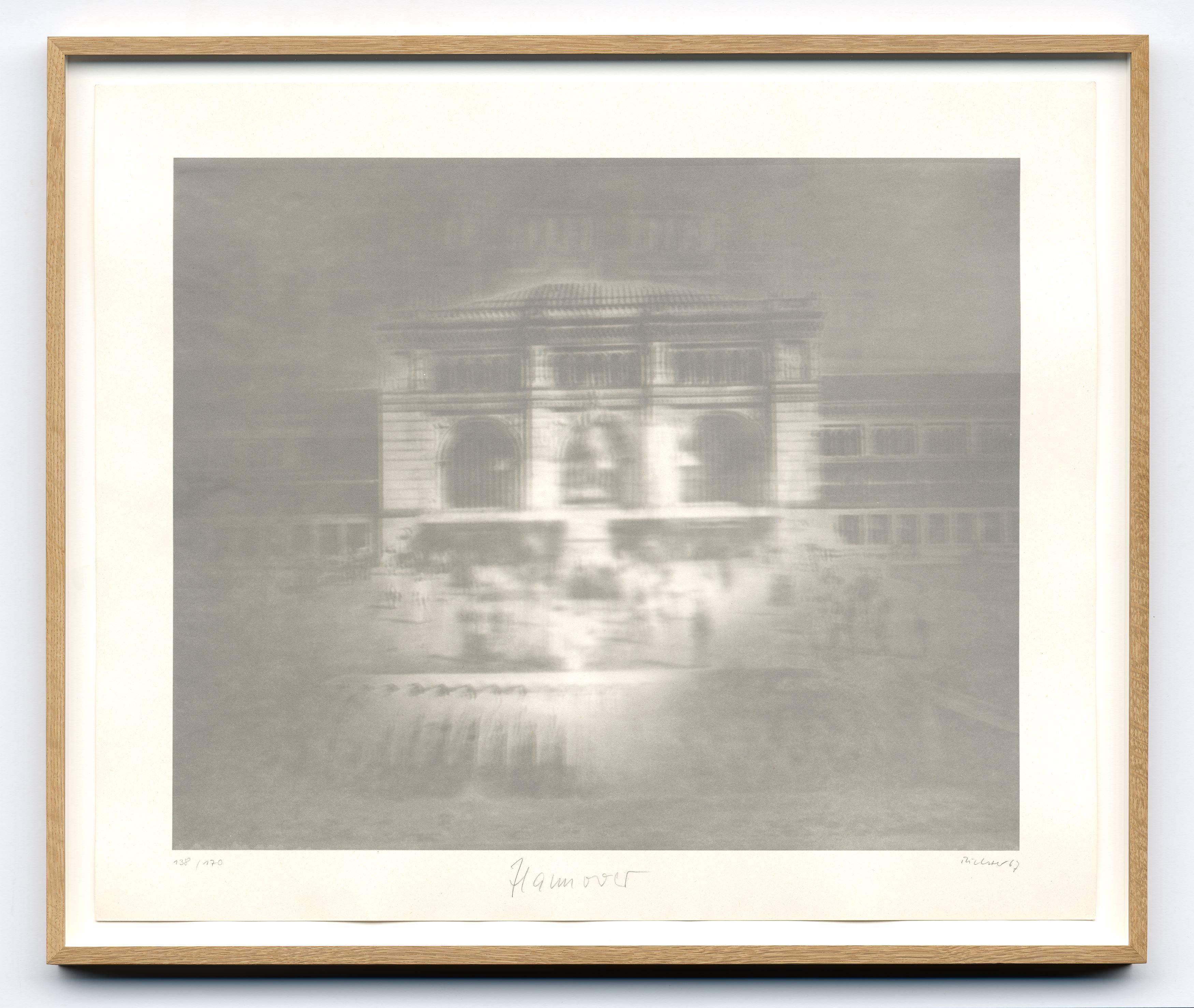 Auf diesem Bild ist das folgende Kunstwerk zu sehen: Gerhard Richter. „Bahnhof (Hannover)“. 1967.
