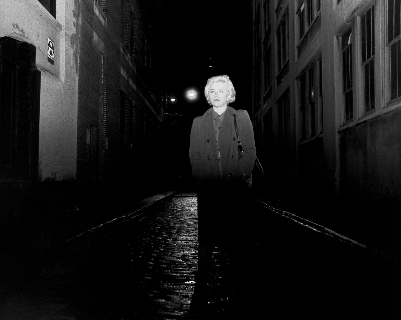 Auf diesem Bild ist das folgende Kunstwerk zu sehen: Cindy Sherman. Untitled Film Still #55. 1980.
