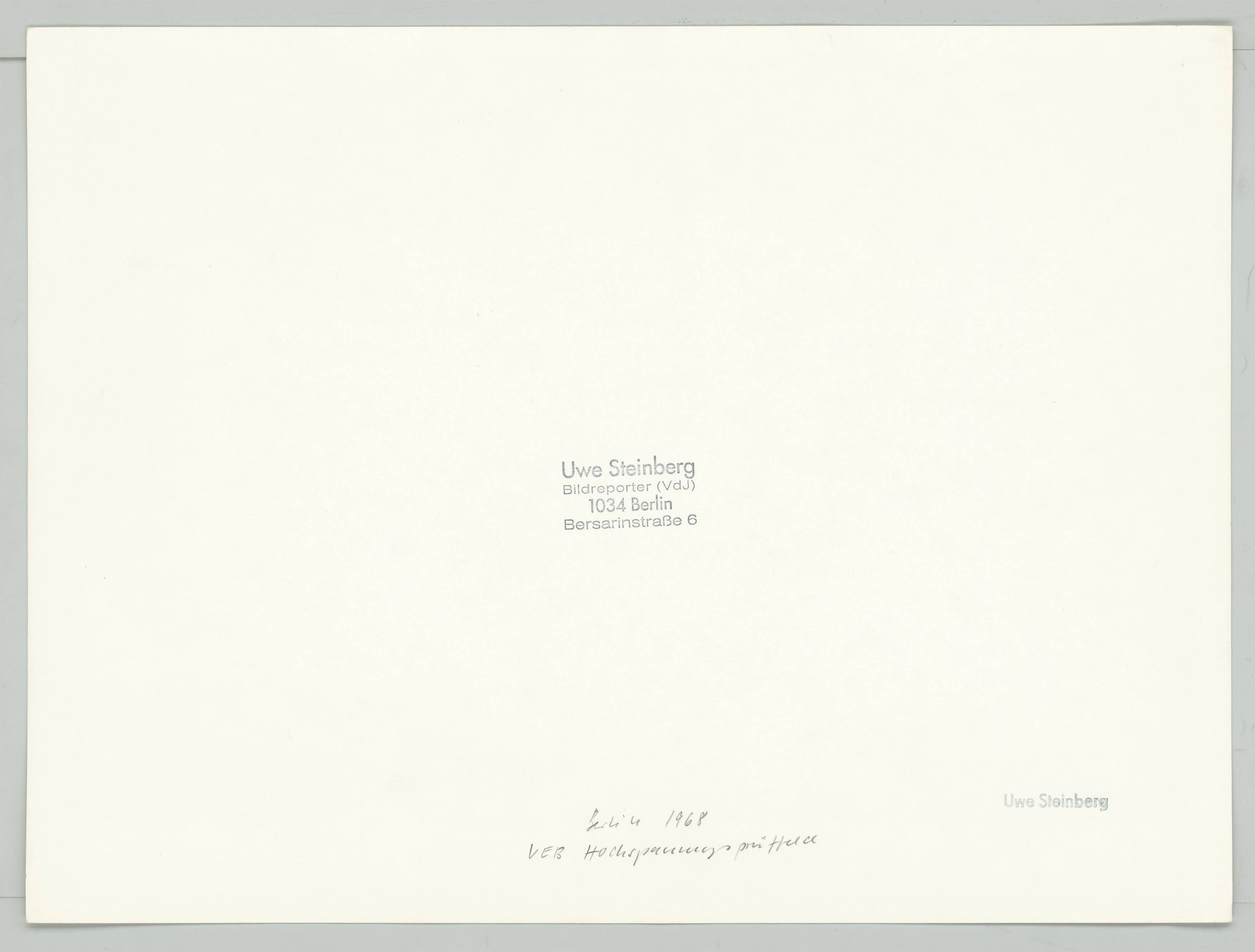 This picture shows the following artwork: Uwe Steinberg. VEB Hochspannungsprüffeld, Berlin (High-voltage test field, Berlin). 1968.