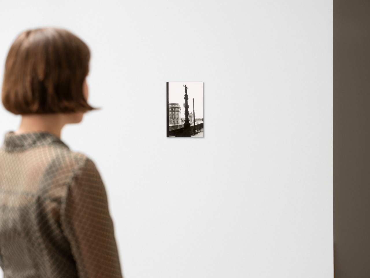 This picture shows the following artwork: Max Jacoby. ”Mauer, Brandenburger Tor”. 1963.