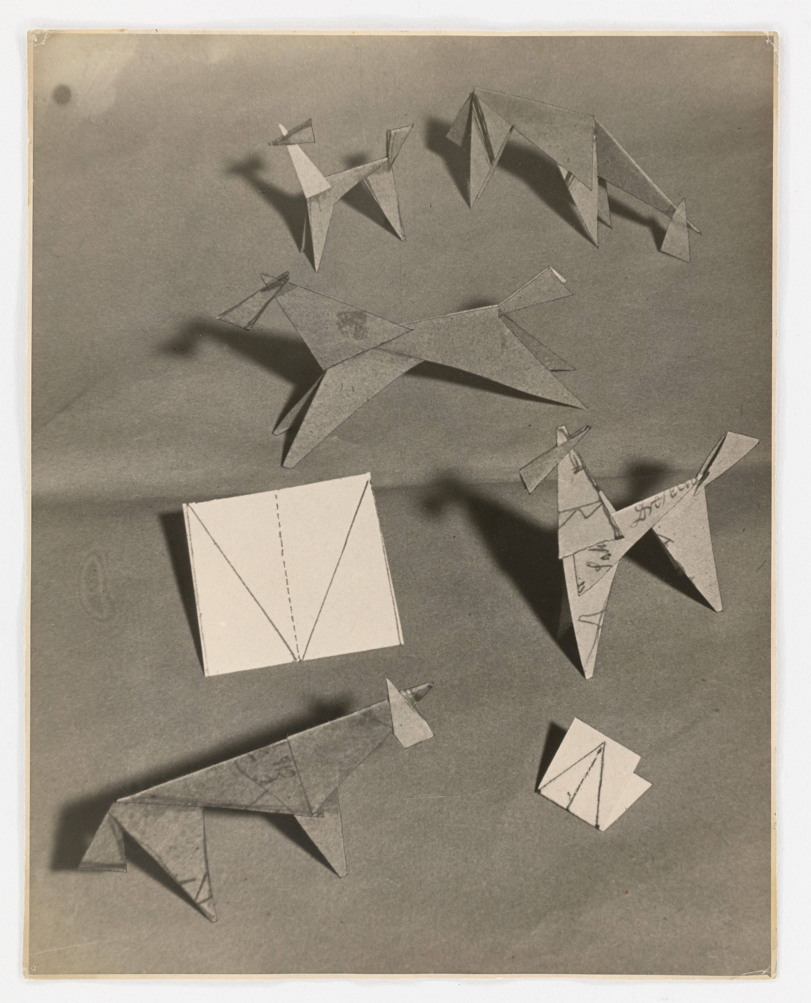 This picture shows the following artwork: William Wauer. ”Faltfiguren”. 1917.
