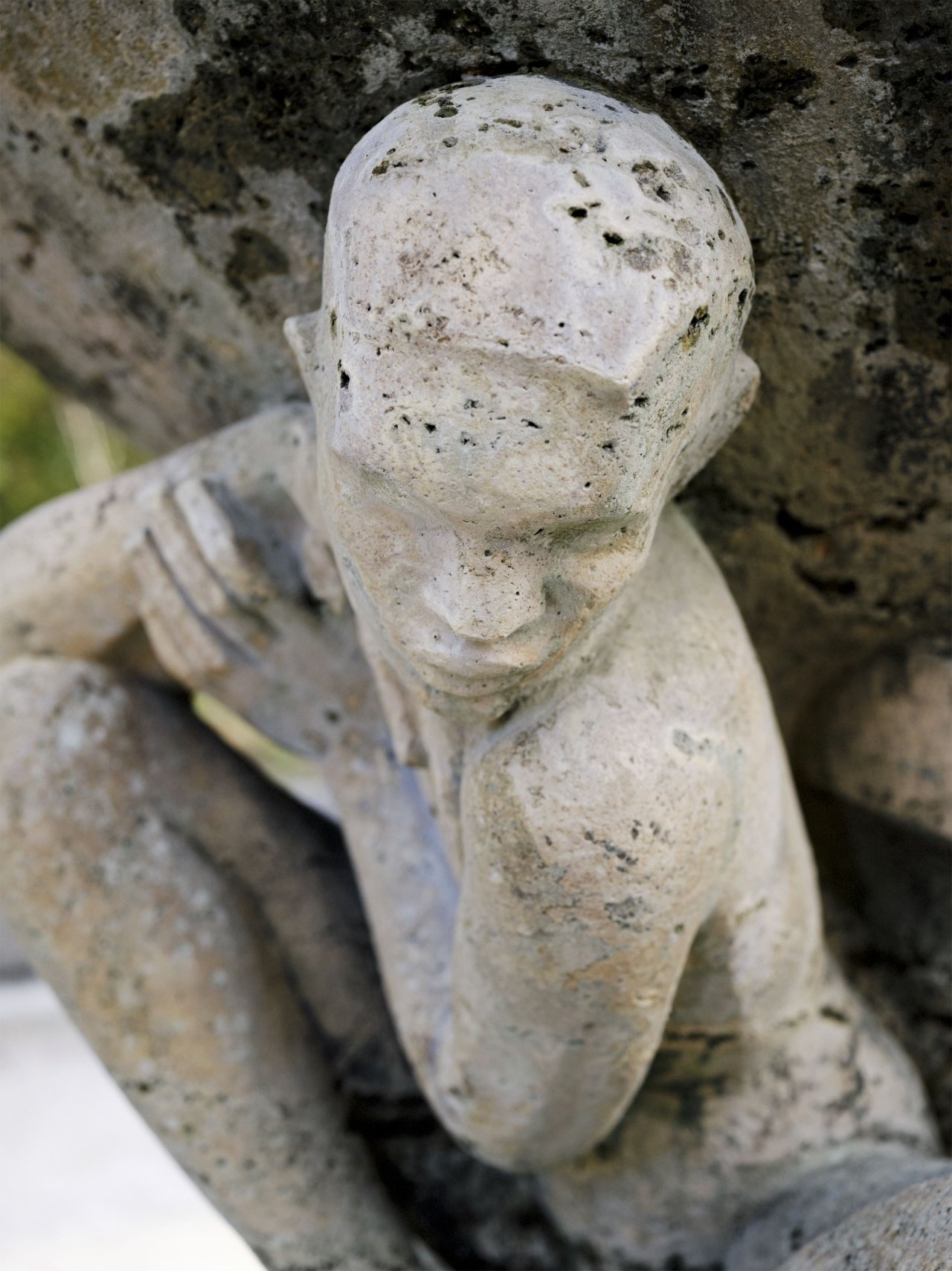 This picture shows the following artwork: Georg Kolbe. ”Tänzerinnen–Brunnen”. 1922.