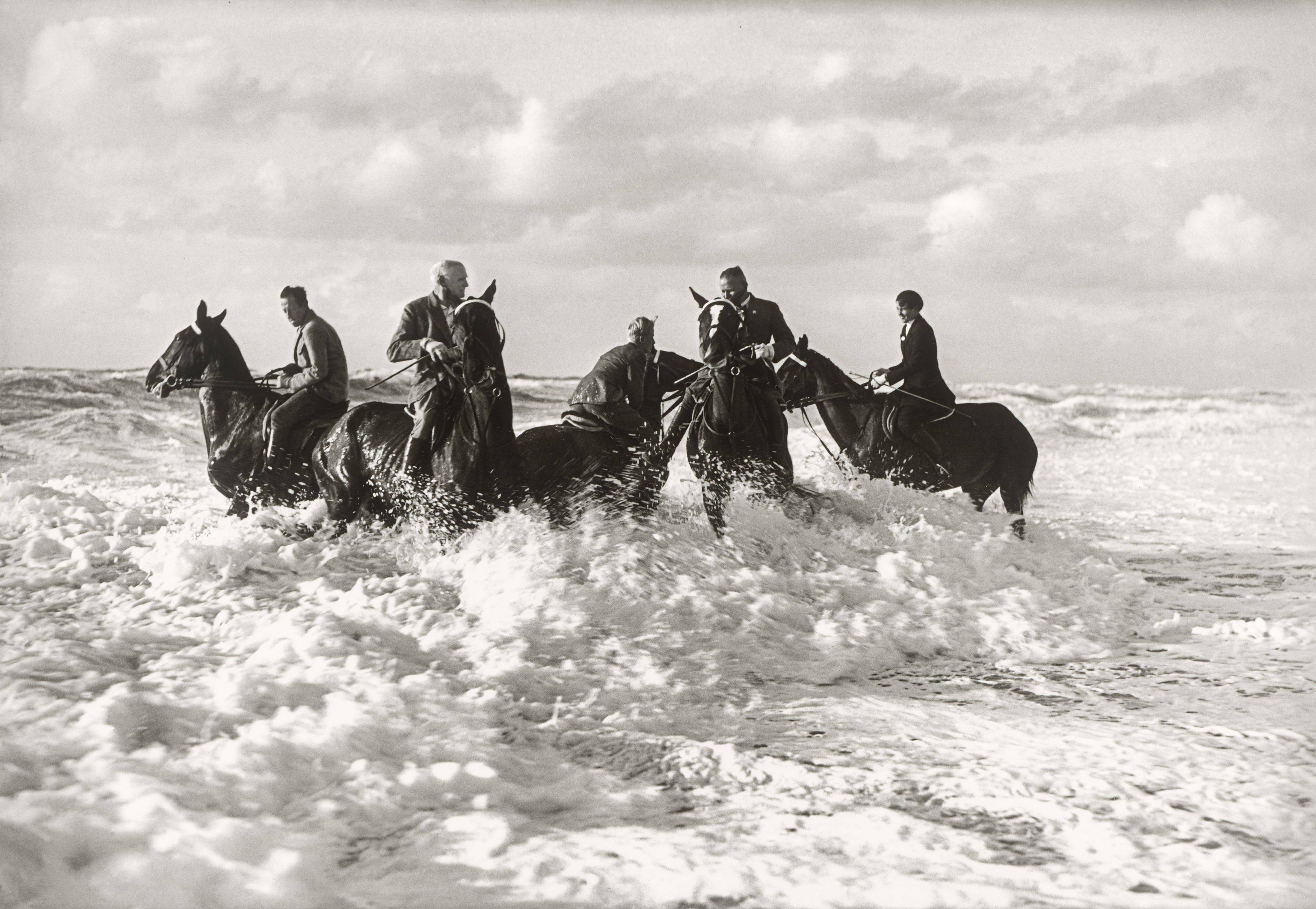 This picture shows the following artwork: Bleicke Bleicken. Riders in the Surf, Kampen/Sylt. 1925.