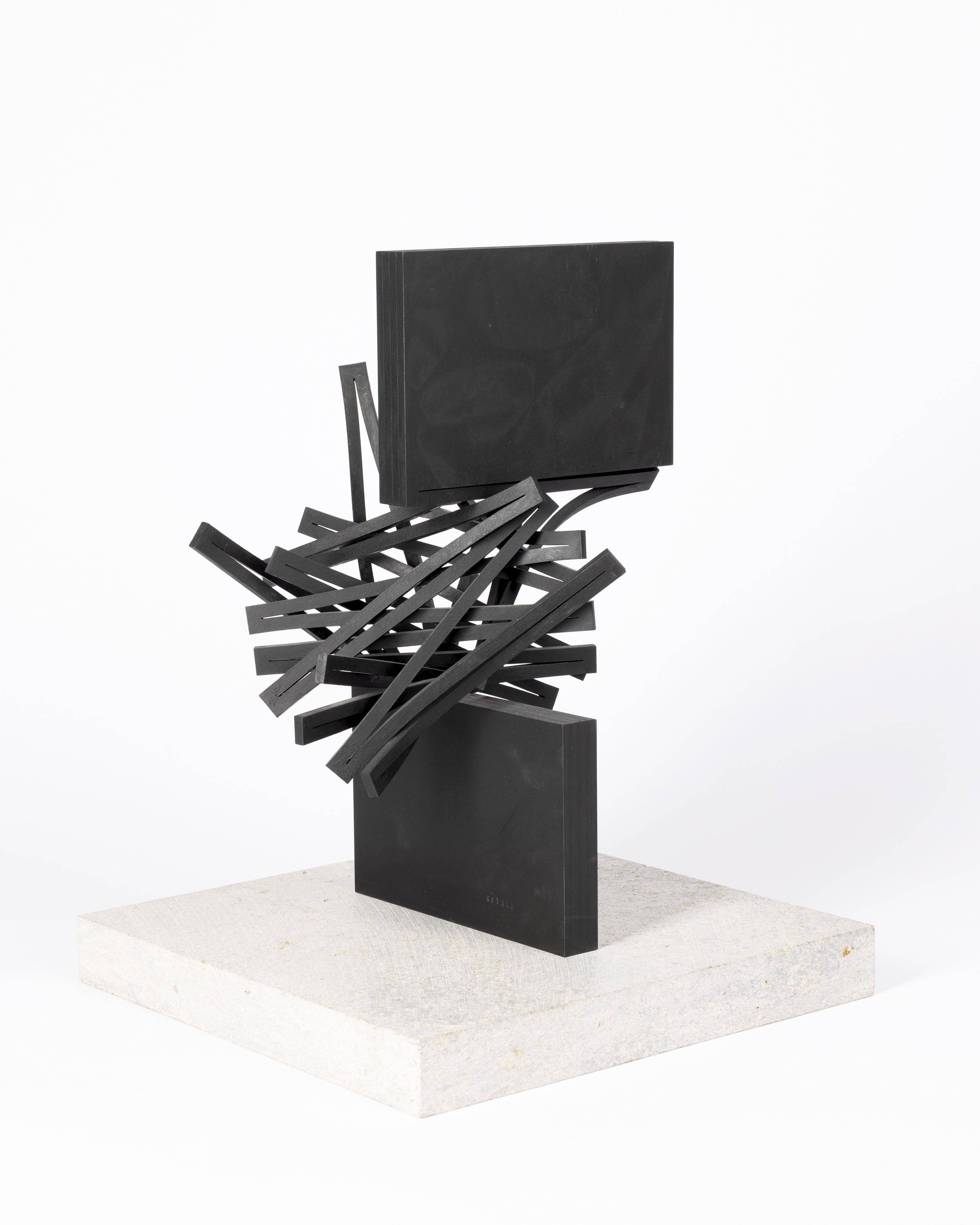 Auf diesem Bild ist das folgende Kunstwerk zu sehen: Thomas Röthel. „Drehung“. 2015.
