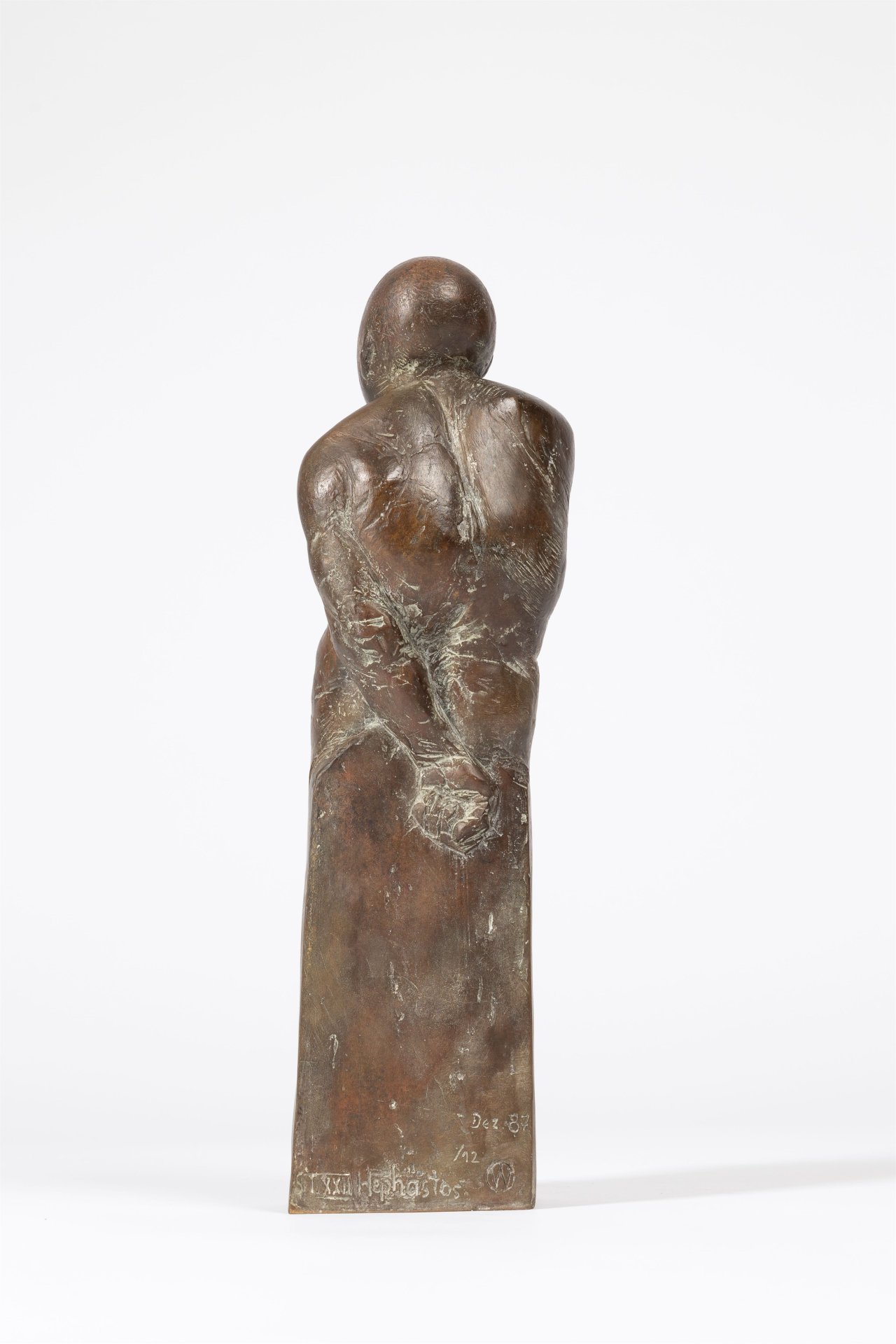 Auf diesem Bild ist das folgende Kunstwerk zu sehen: Waldemar Otto. „Sockeltorso XXII (Hephästos I)“. 1987.