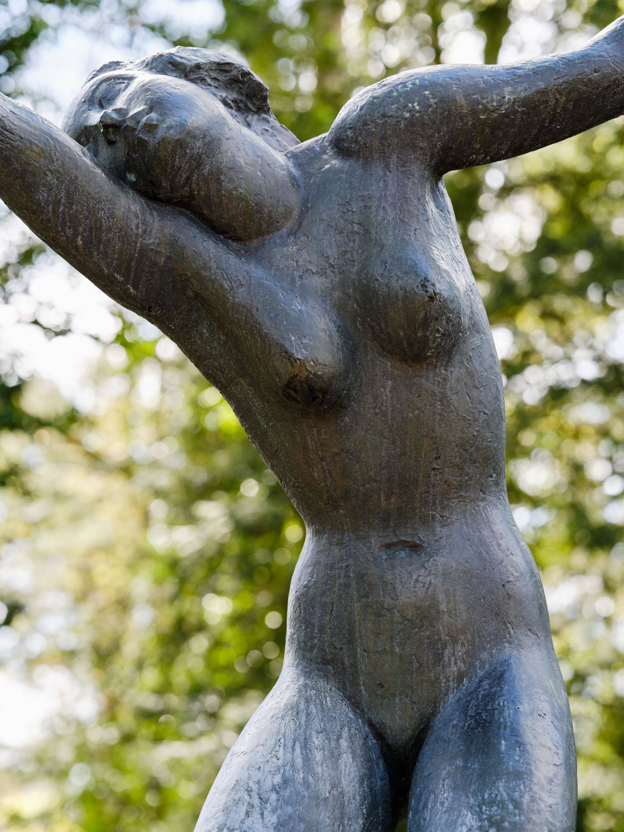This picture shows the following artwork: Georg Kolbe. ”Tänzerinnen–Brunnen”. 1922.