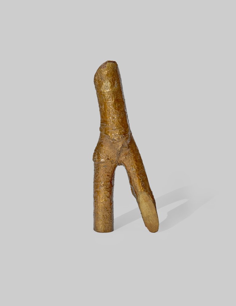 Auf diesem Bild ist das folgende Kunstwerk zu sehen: Hermann Glöckner. Astgabel, bronciert. 1958.