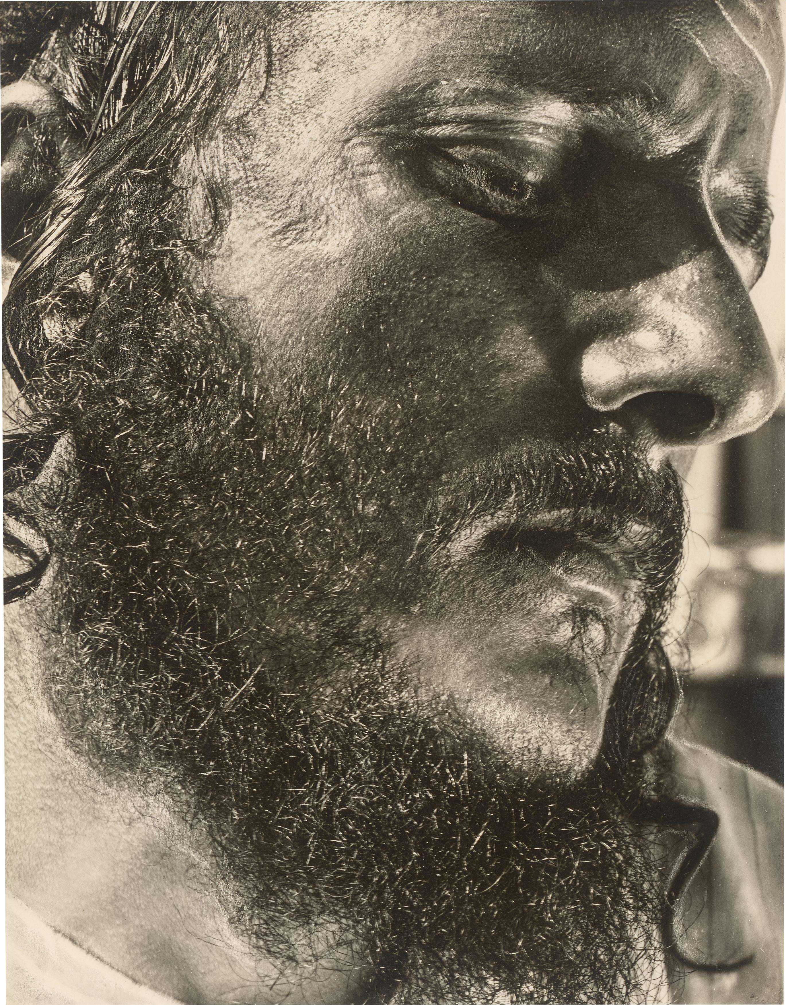 Auf diesem Bild ist das folgende Kunstwerk zu sehen: Helmar Lerski (d.i. Schmuklerski, Israel). Aus „Jüdische Köpfe / Araber und Juden“, 1931–1935.