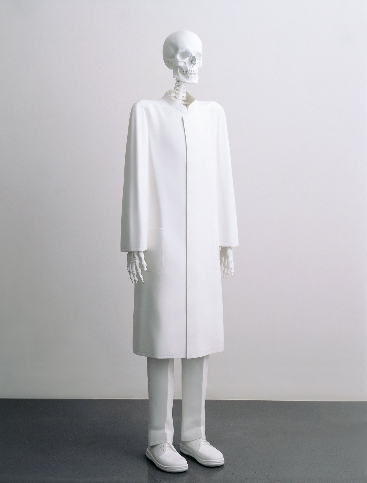 This picture shows the following artwork: Katharina Fritsch. ”Doktor”. 1997/99.
