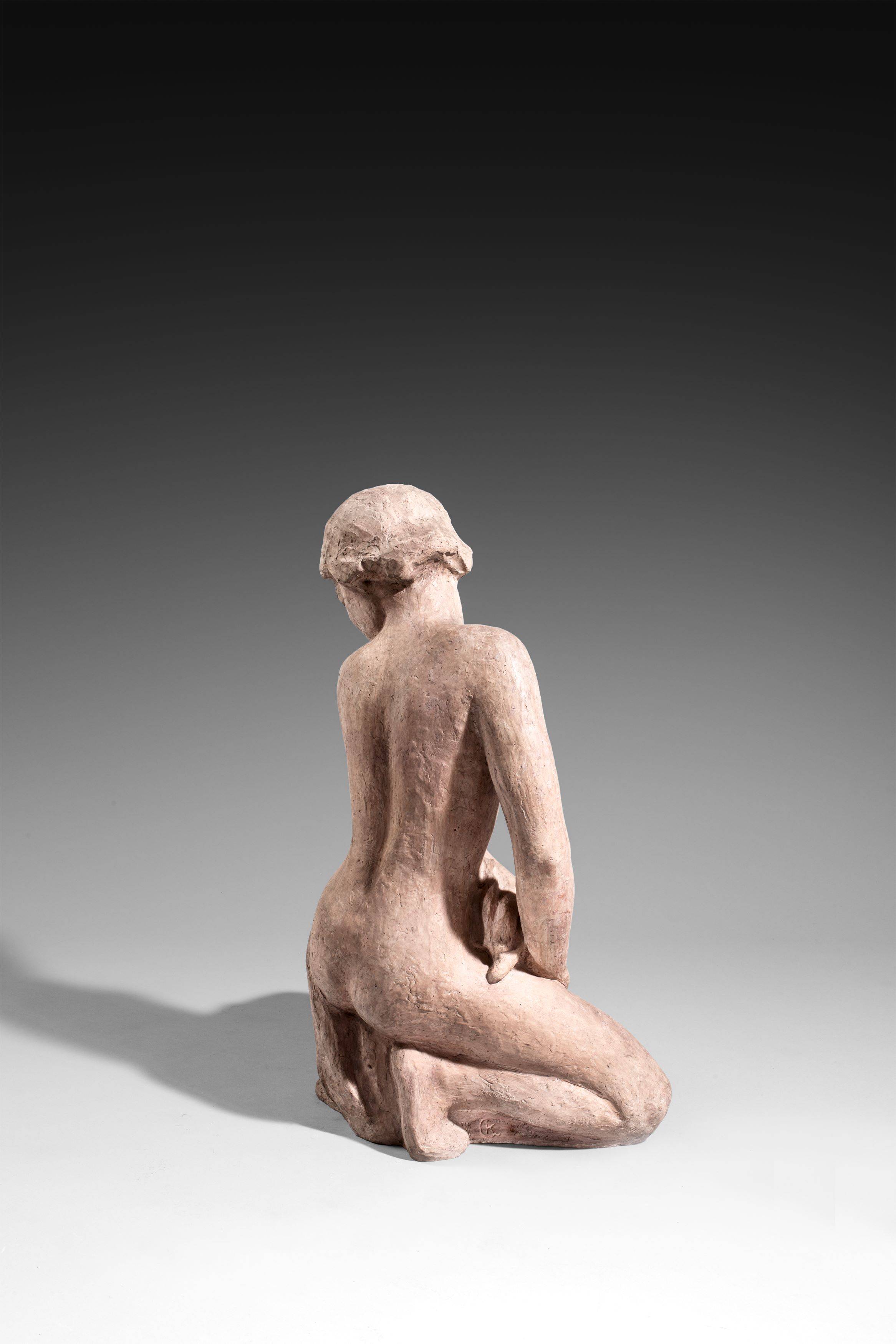 Auf diesem Bild ist das folgende Kunstwerk zu sehen: Georg Kolbe. „Kniende mit Gewand“. 1914.