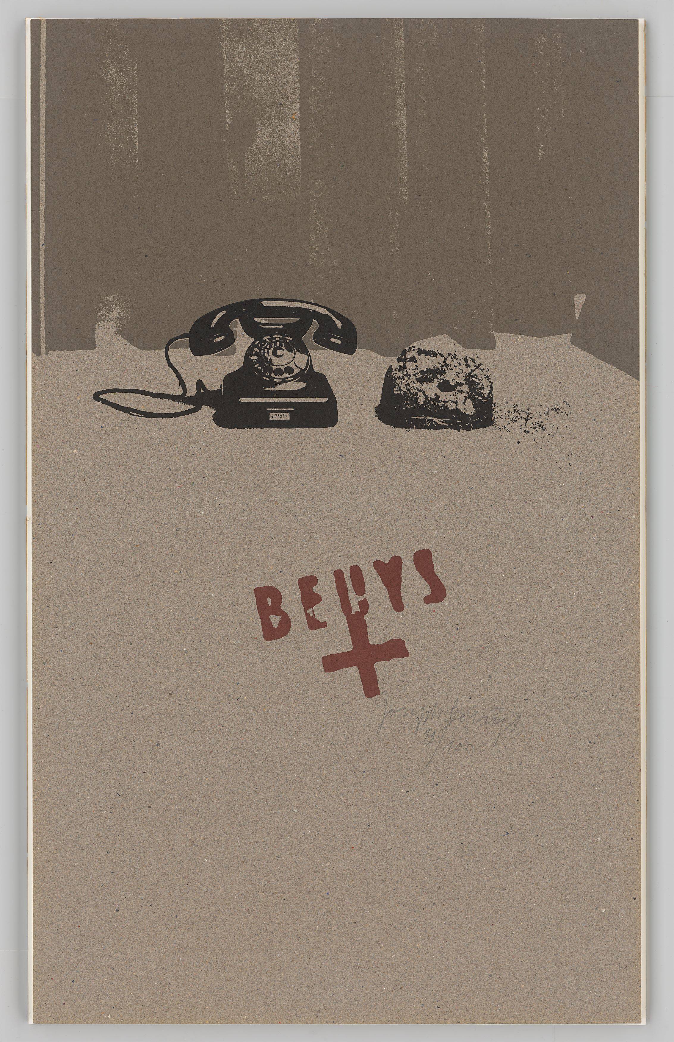 This picture shows the following artwork: Joseph Beuys. ”Erdtelephon”. 1978.
