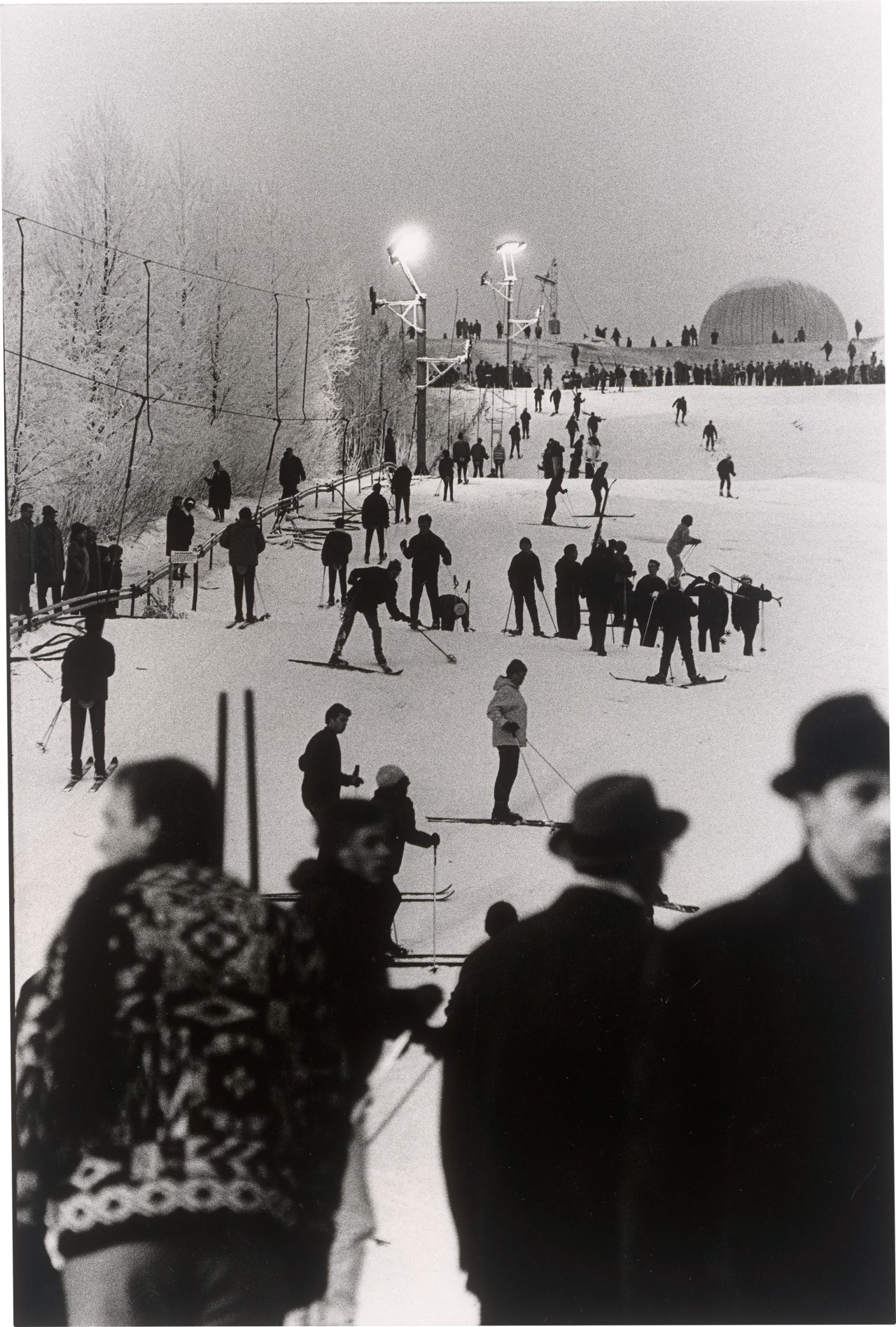 This picture shows the following artwork: Max Jacoby. Teufelsberg, Wintersport. Presumably 1960s.