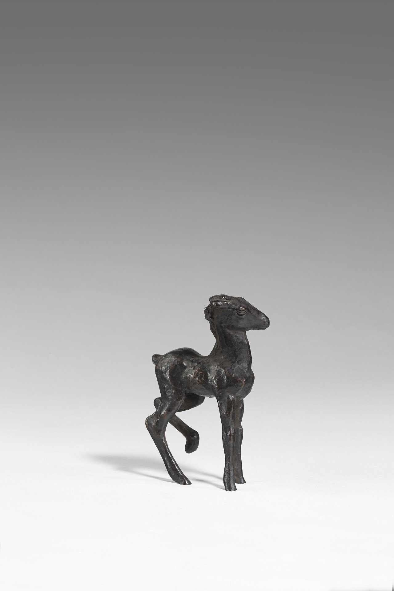 This picture shows the following artwork: Renée Sintenis. ”Ausschlagendes Fohlen”. 1919.