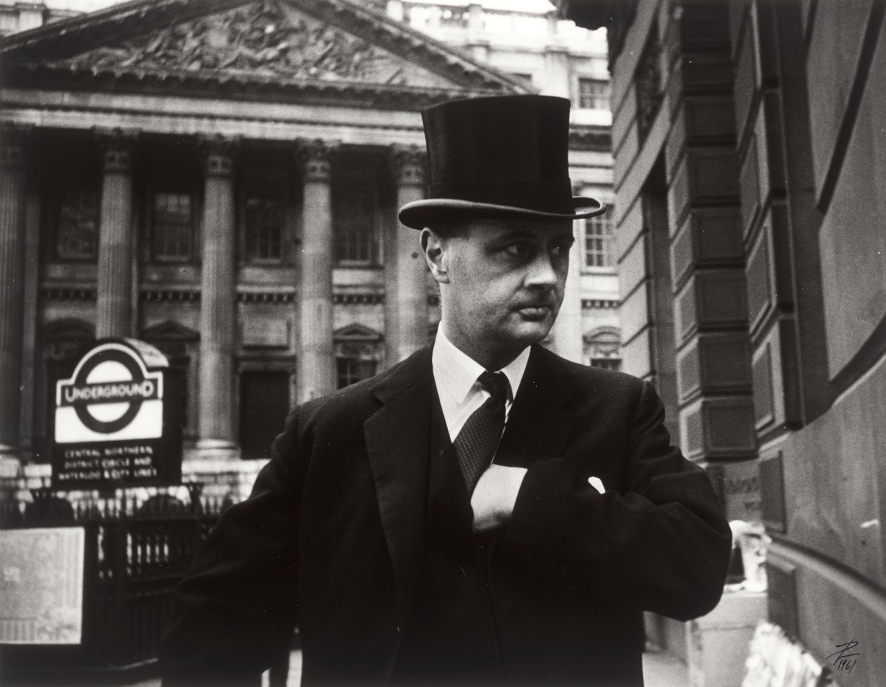 This picture shows the following artwork: Lutz Dille. ”London”. 1961.