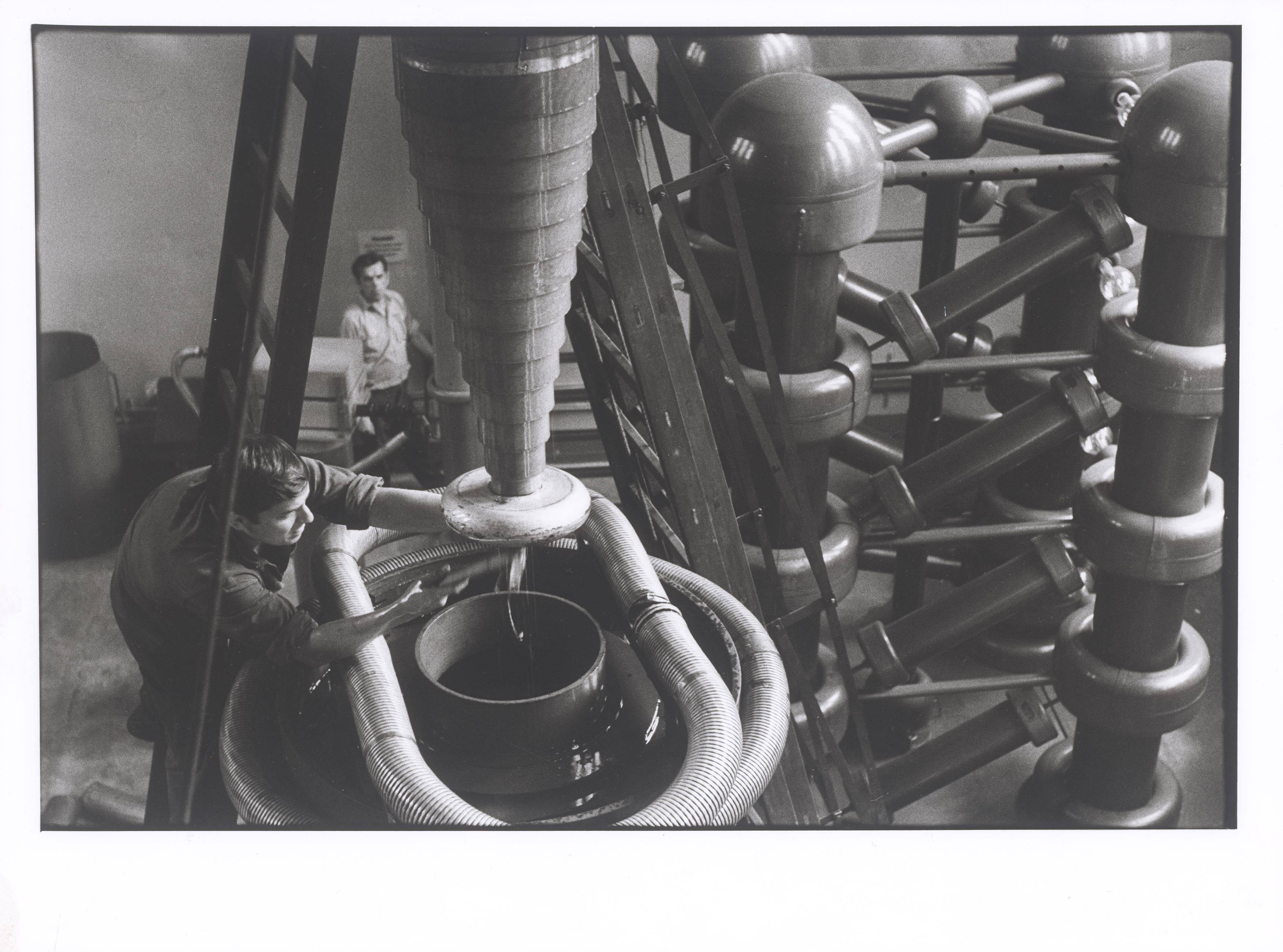 This picture shows the following artwork: Uwe Steinberg. VEB Hochspannungsprüffeld, Berlin (High-voltage test field, Berlin). 1968.