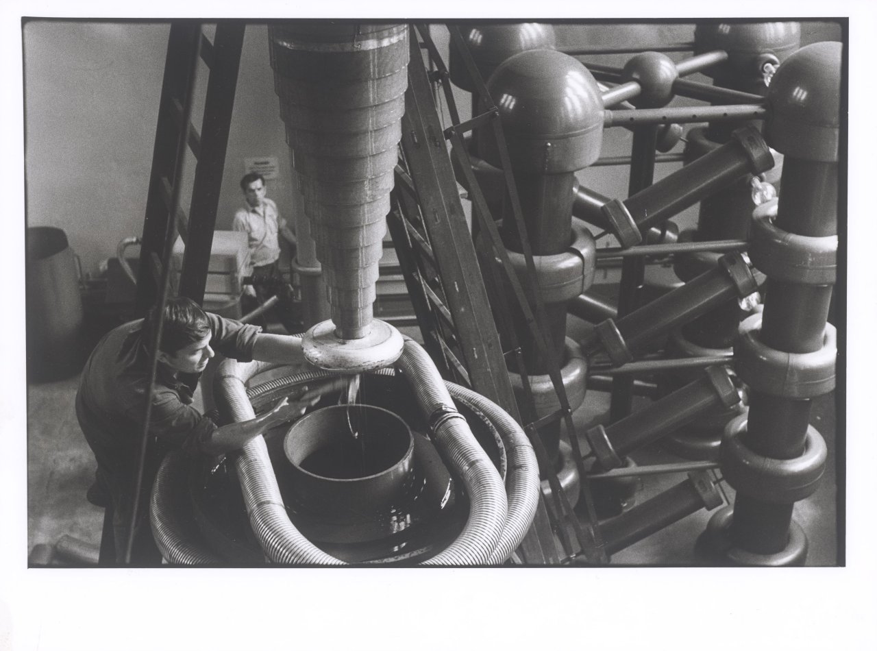 This picture shows the following artwork: Uwe Steinberg. VEB Hochspannungsprüffeld, Berlin (High-voltage test field, Berlin). 1968.