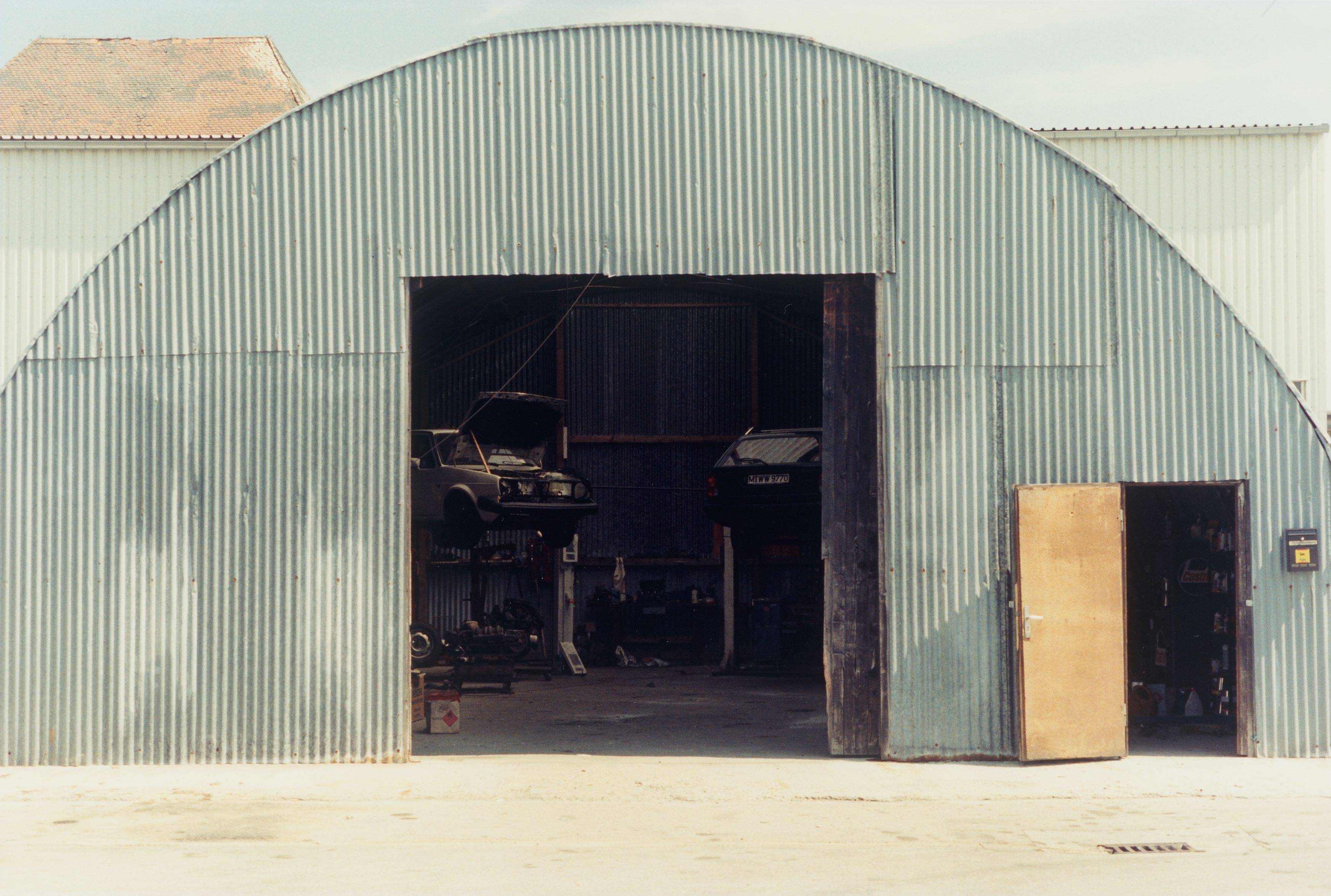 This picture shows the following artwork: Joachim Brohm. From the series ”Areal”, 1992–2002. 1994.