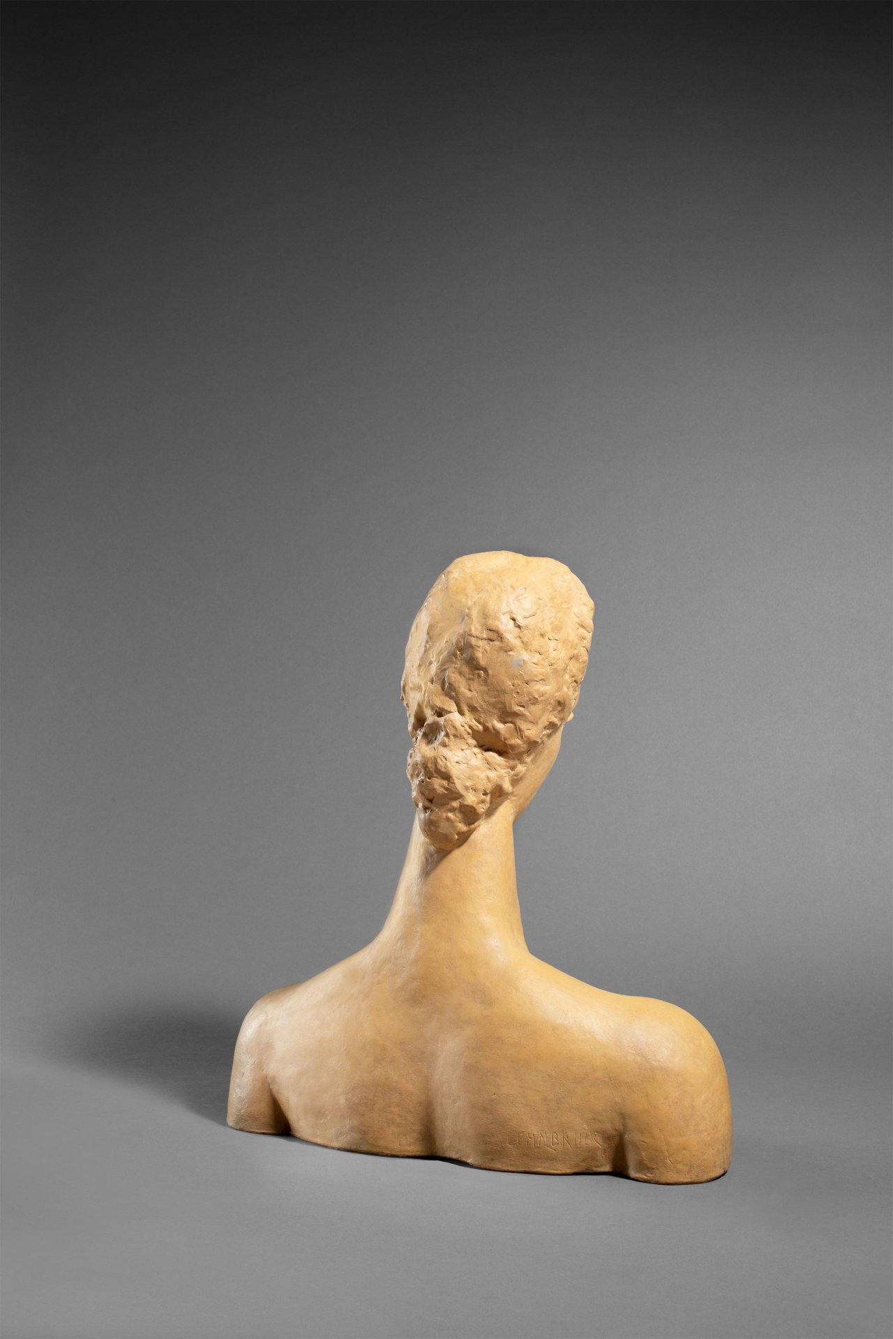 Auf diesem Bild ist das folgende Kunstwerk zu sehen: Wilhelm Lehmbruck. „Büste der Großen Sinnenden“. 1914.