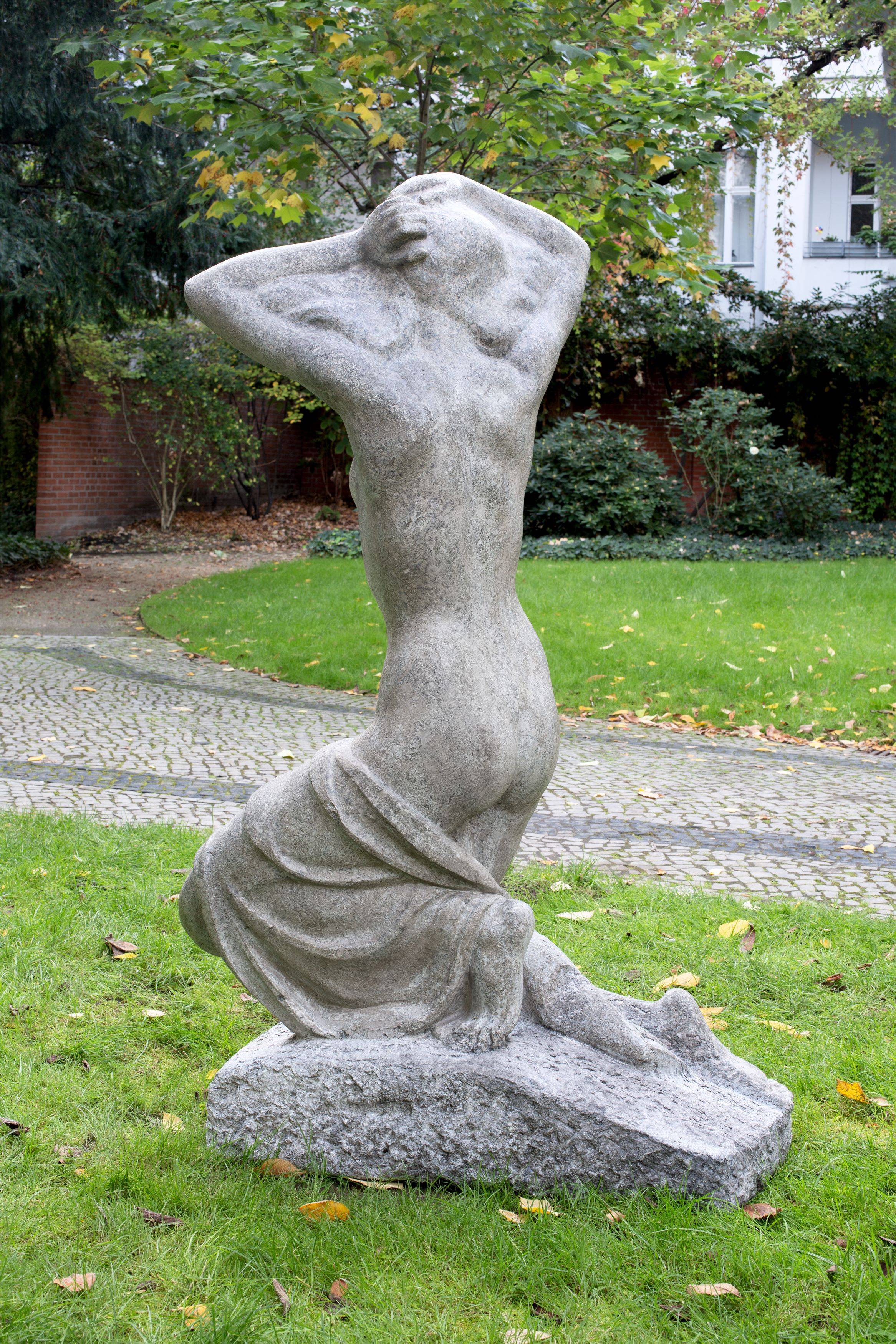Auf diesem Bild ist das folgende Kunstwerk zu sehen: Fritz Klimsch. „Anadyomene“. 1920.