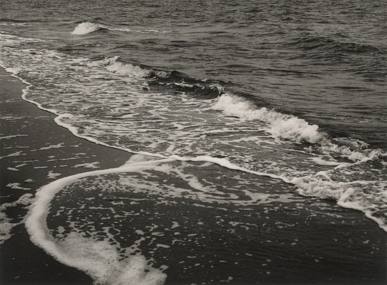 This picture shows the following artwork: Albert Renger-Patzsch. Nordseewelle (North Sea Wave). 1925.