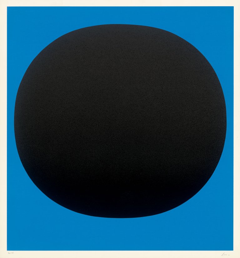 Auf diesem Bild ist das folgende Kunstwerk zu sehen: Rupprecht Geiger. Aus: „Rupprecht Geiger – Colour in the round“. 1969.