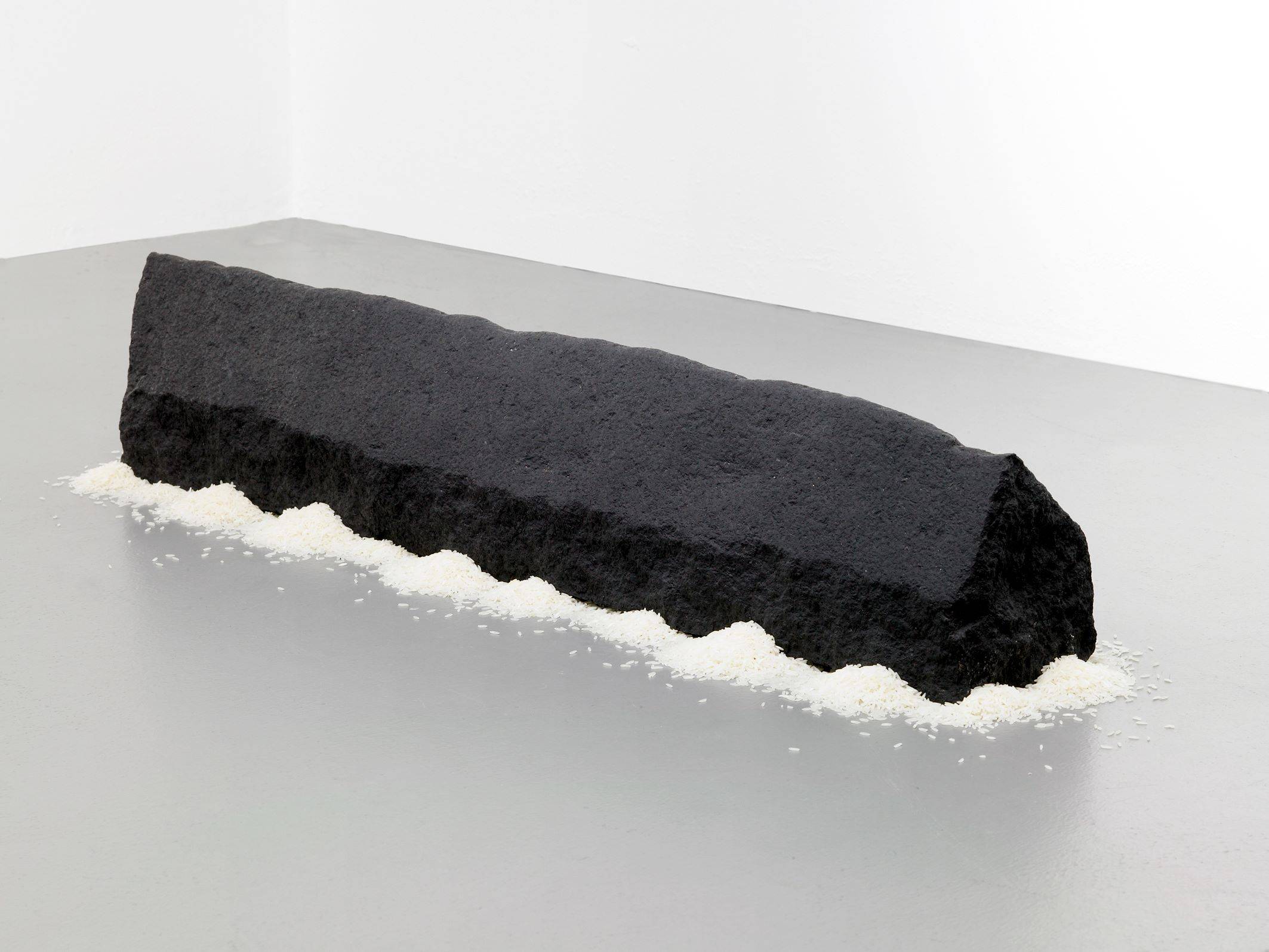 This picture shows the following artwork: Wolfgang Laib. Reishaus. 2007.