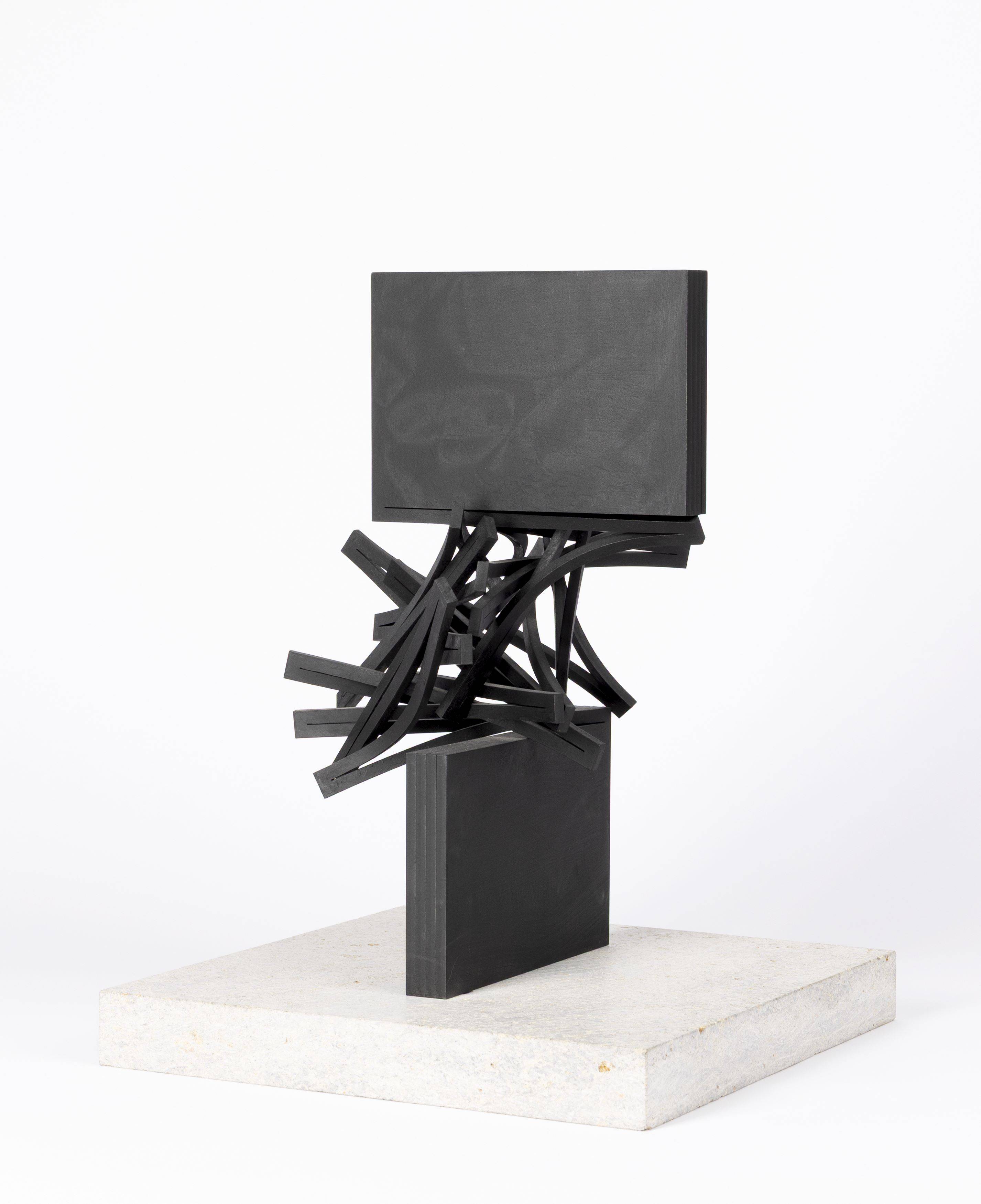 Auf diesem Bild ist das folgende Kunstwerk zu sehen: Thomas Röthel. „Drehung“. 2015.