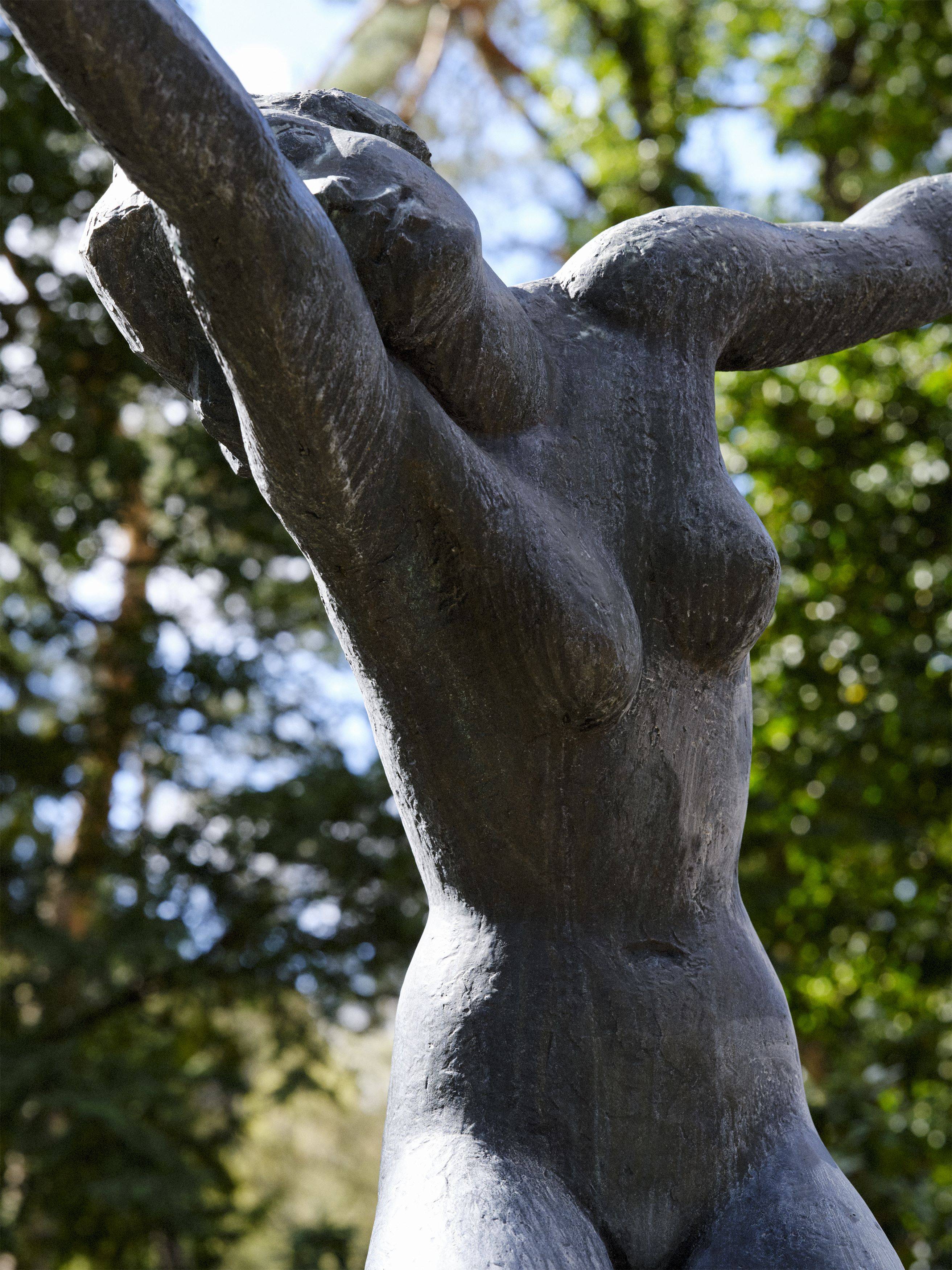 This picture shows the following artwork: Georg Kolbe. ”Tänzerinnen–Brunnen”. 1922.