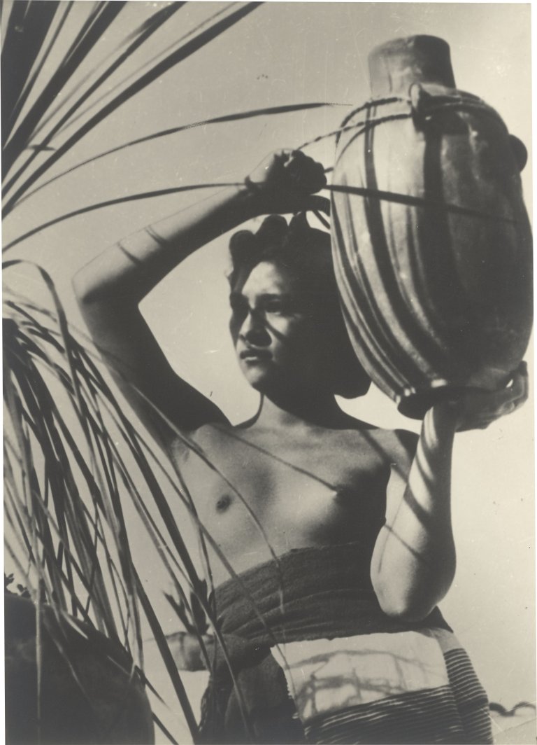 Auf diesem Bild ist das folgende Kunstwerk zu sehen: Edith van Lew (d.i. Boeck). Dolores, Mexico. 1930er–Jahre.