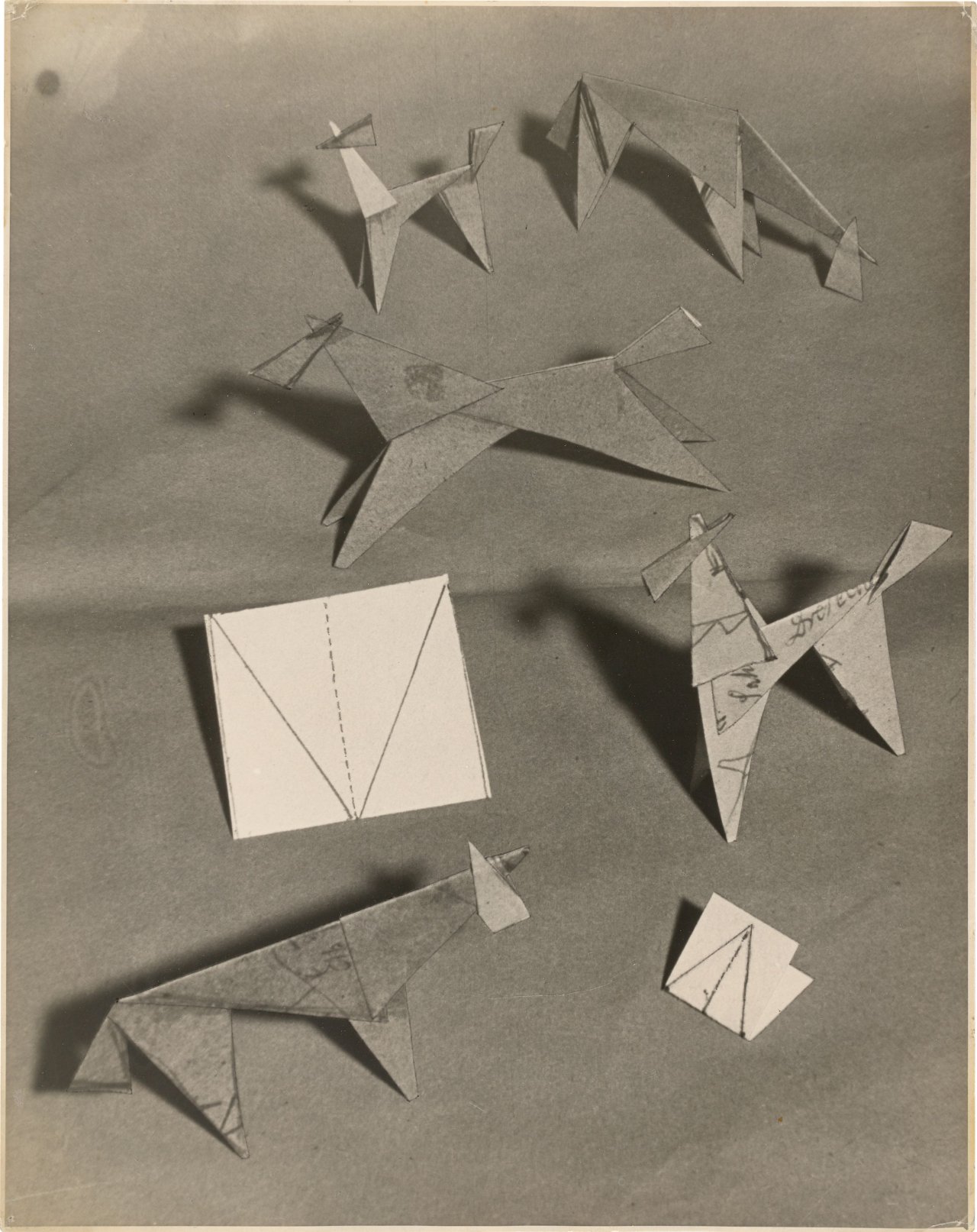 This picture shows the following artwork: William Wauer. ”Faltfiguren”. 1917.