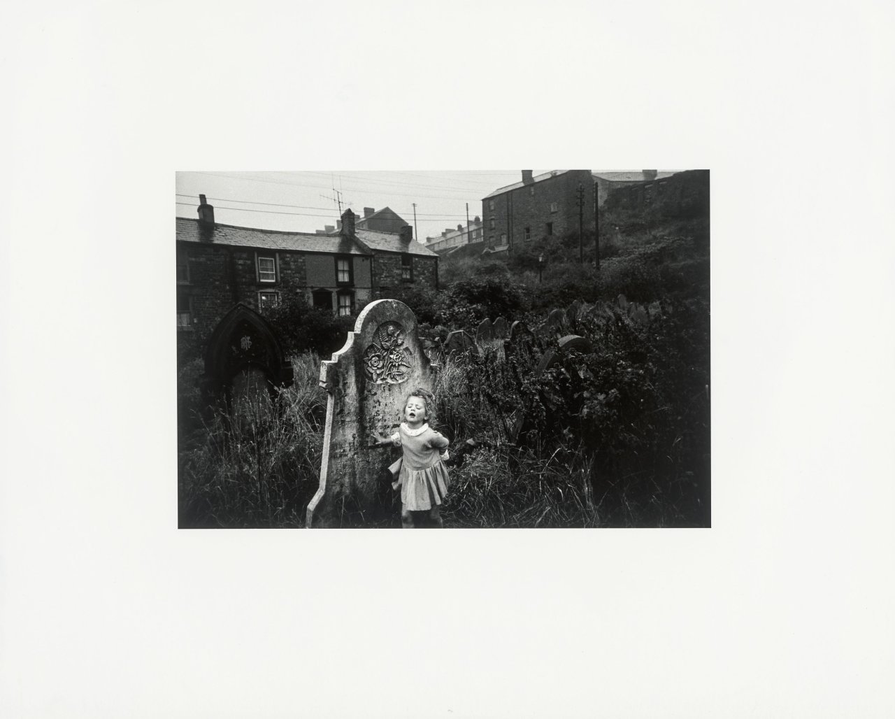 Auf diesem Bild ist das folgende Kunstwerk zu sehen: Bruce Davidson. Aus der Serie „Wales“. 1965.