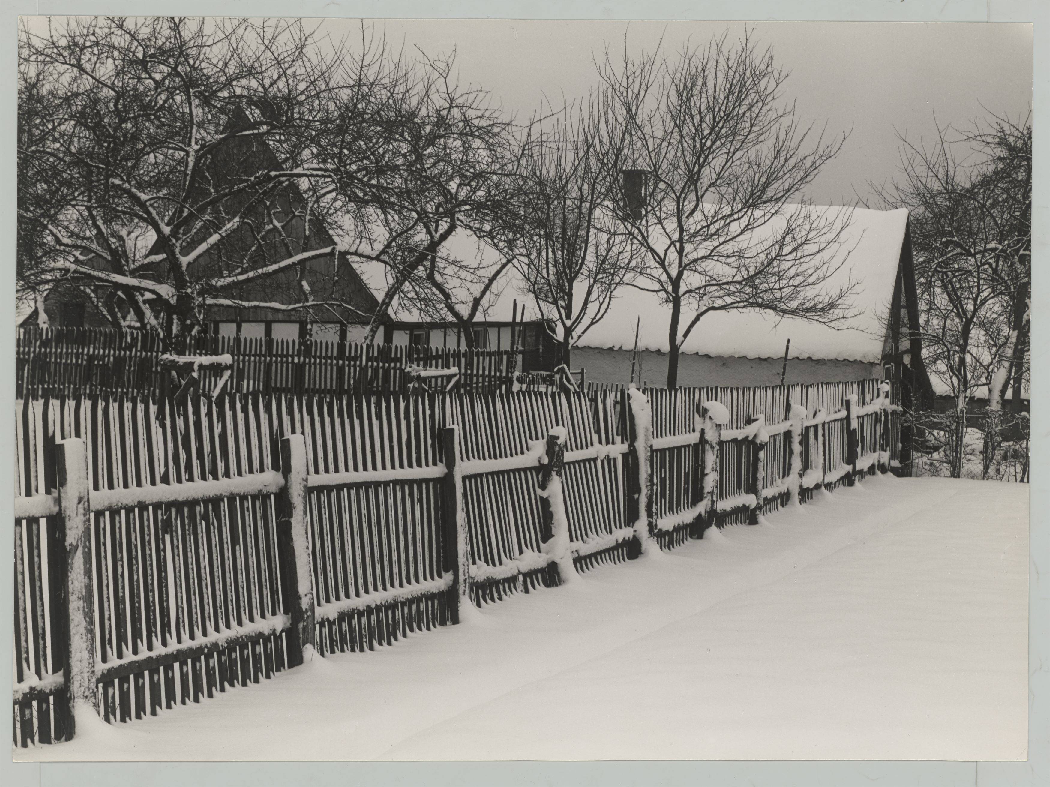 This picture shows the following artwork: Albert Renger-Patzsch. ”Dorfbild Wamel”. Circa 1950.