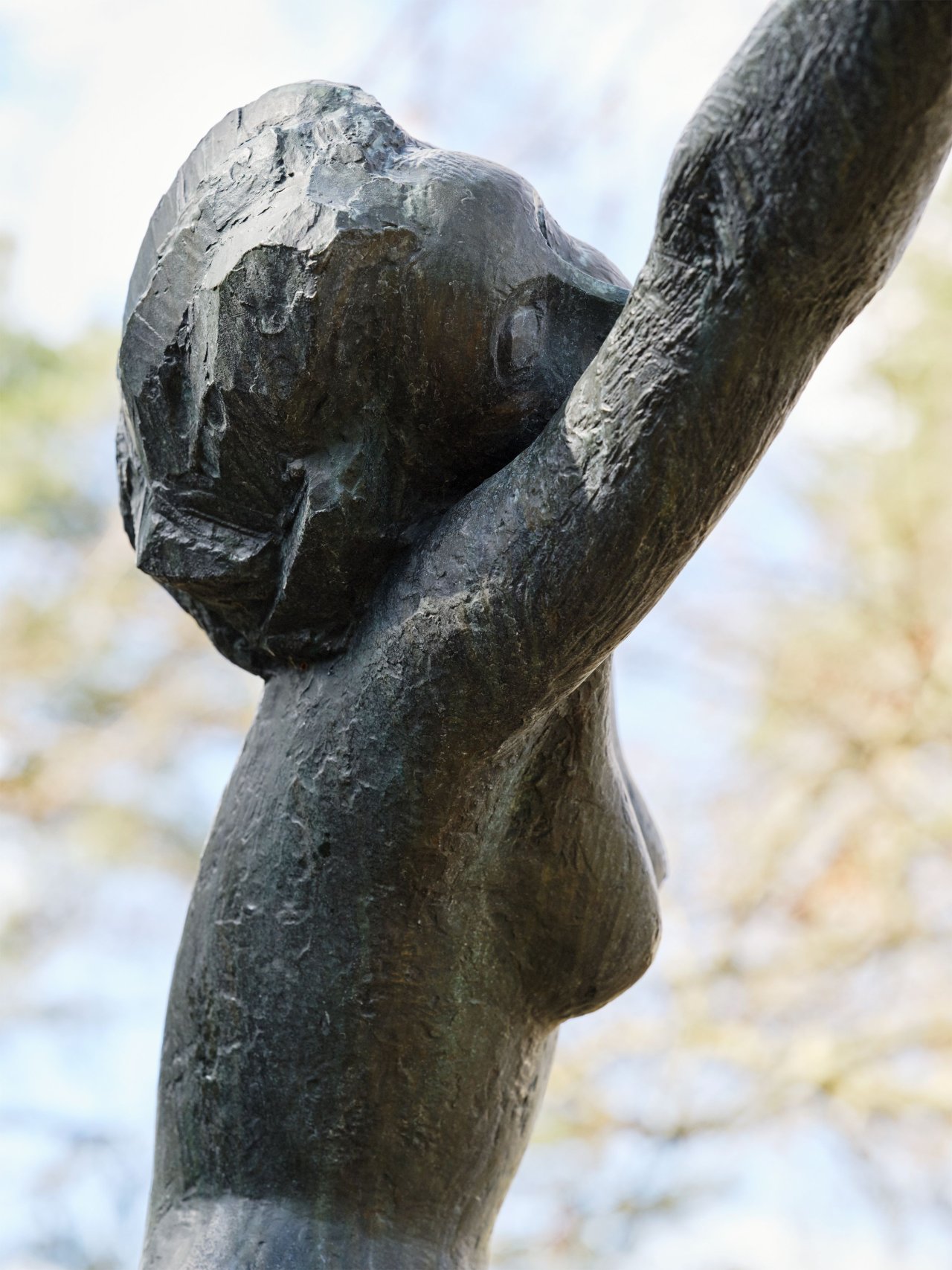 Auf diesem Bild ist das folgende Kunstwerk zu sehen: Georg Kolbe. „Tänzerinnen–Brunnen“. 1922.