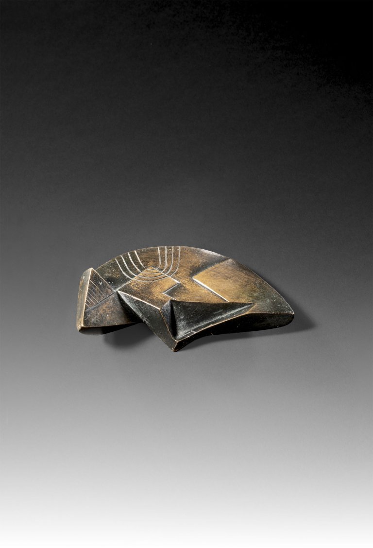 This picture shows the following artwork: Ewald Mataré. ”Abstraktes Kälbchen”. 1945.