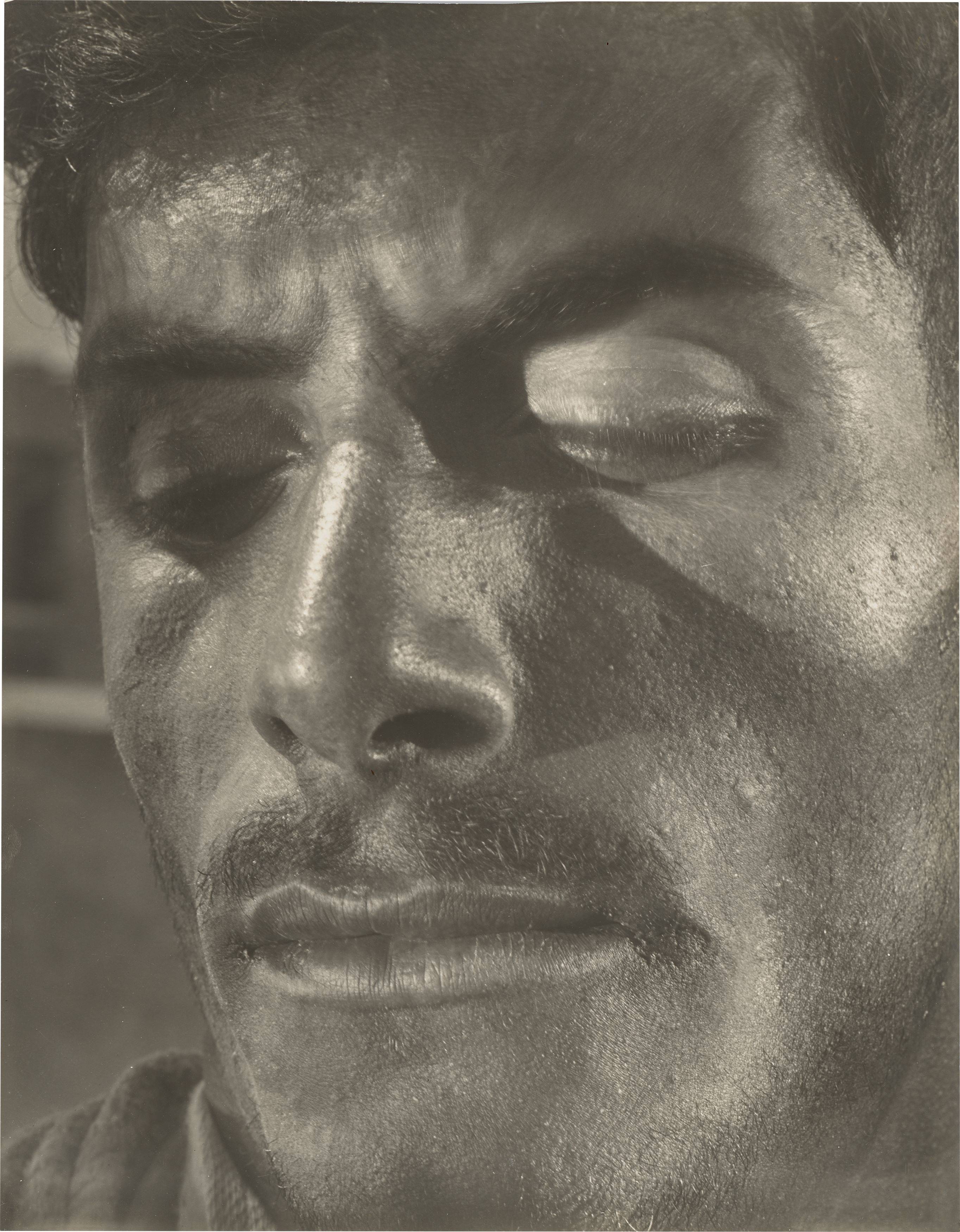 Auf diesem Bild ist das folgende Kunstwerk zu sehen: Helmar Lerski (d.i. Schmuklerski, Israel). Aus „Jüdische Köpfe / Araber und Juden“, 1931–1935.