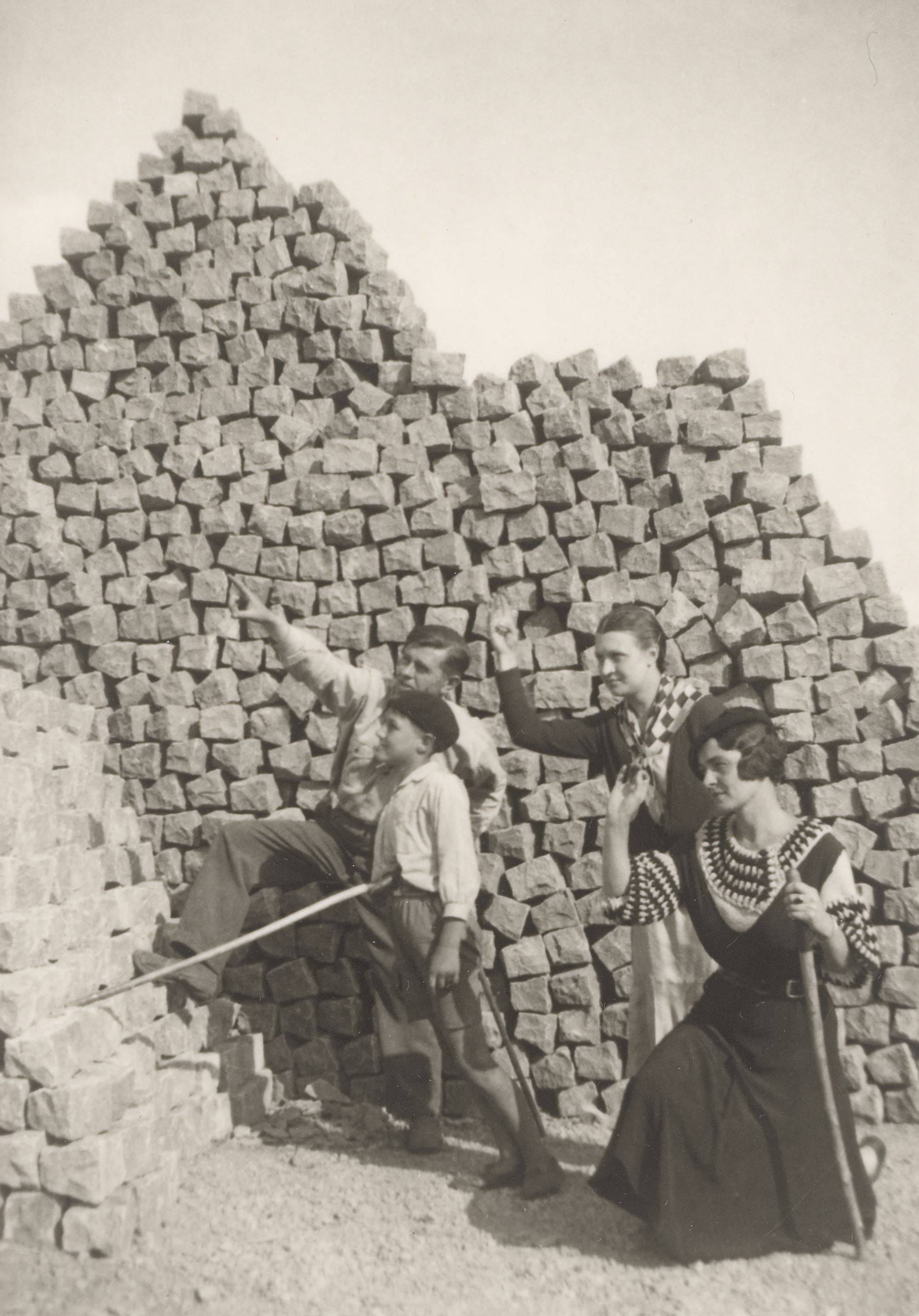 This picture shows the following artwork: René Magritte. La Fidélité des Images, 1928–1955.