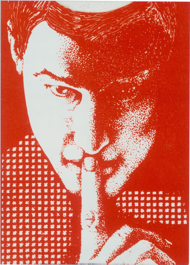 This picture shows the following artwork: Lewis Baltz. ”SHHHHHH...”, Bank Secrecy, Portrait Roy Lichtenstein. 1995.